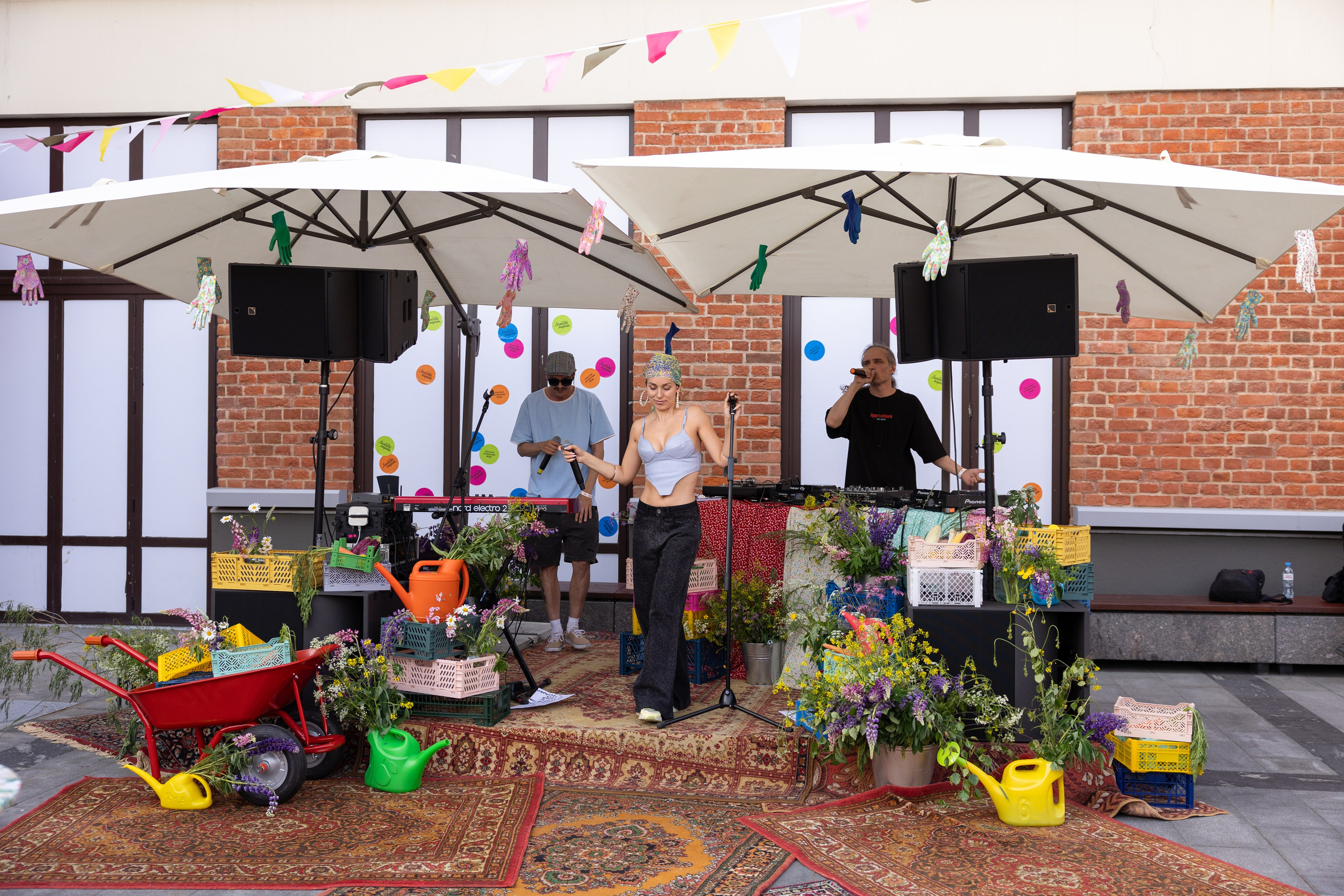 7–8 июня 2025 в пространстве «Три вокзала. Депо» / День 2 / фото Саша Жукова. Фотоотчеты «Ламбада-маркета»