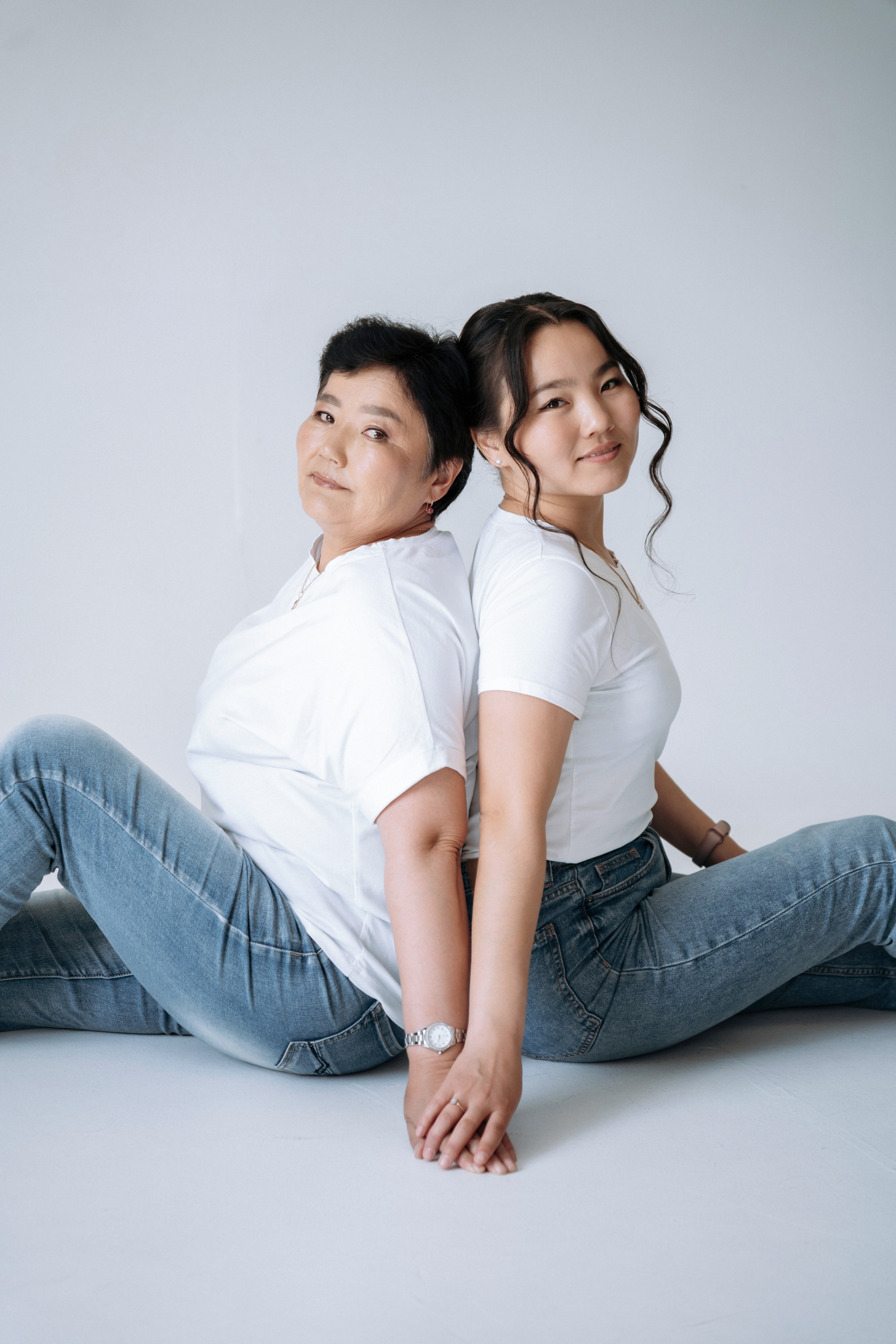 Валентина и Люда Галсановы. Фотограф Улан-Удэ