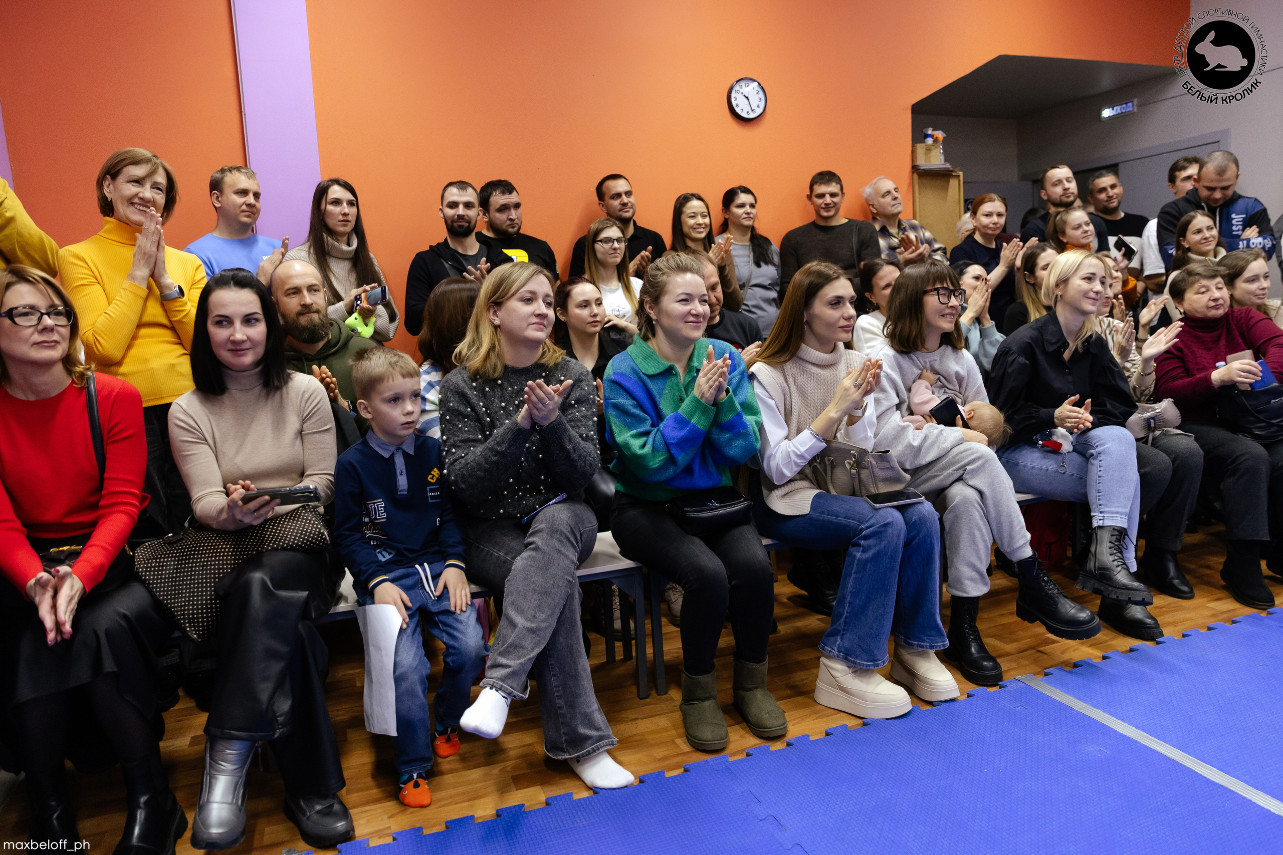Белый кролик. Соревнования. Семейный фотограф — Макс Белогрудов