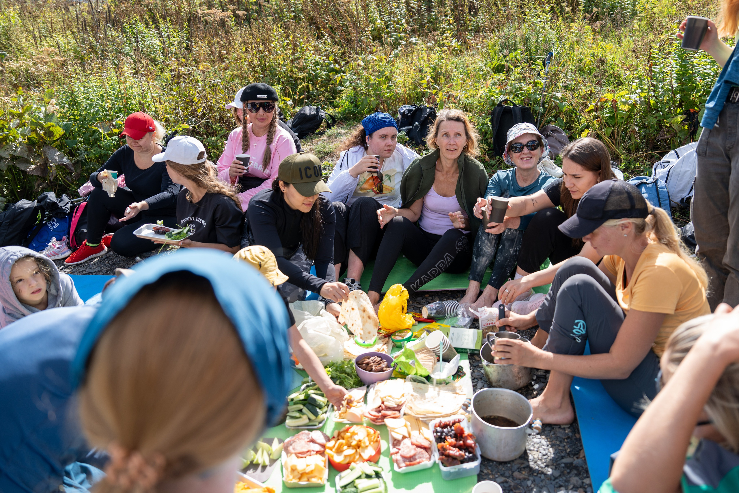 Поход для профсоюза курорта «Газпром Поляна» на Бзерпинский карниз. Репортажный фотограф в Красной Поляне и Сочи Павлюченко Екатерина
