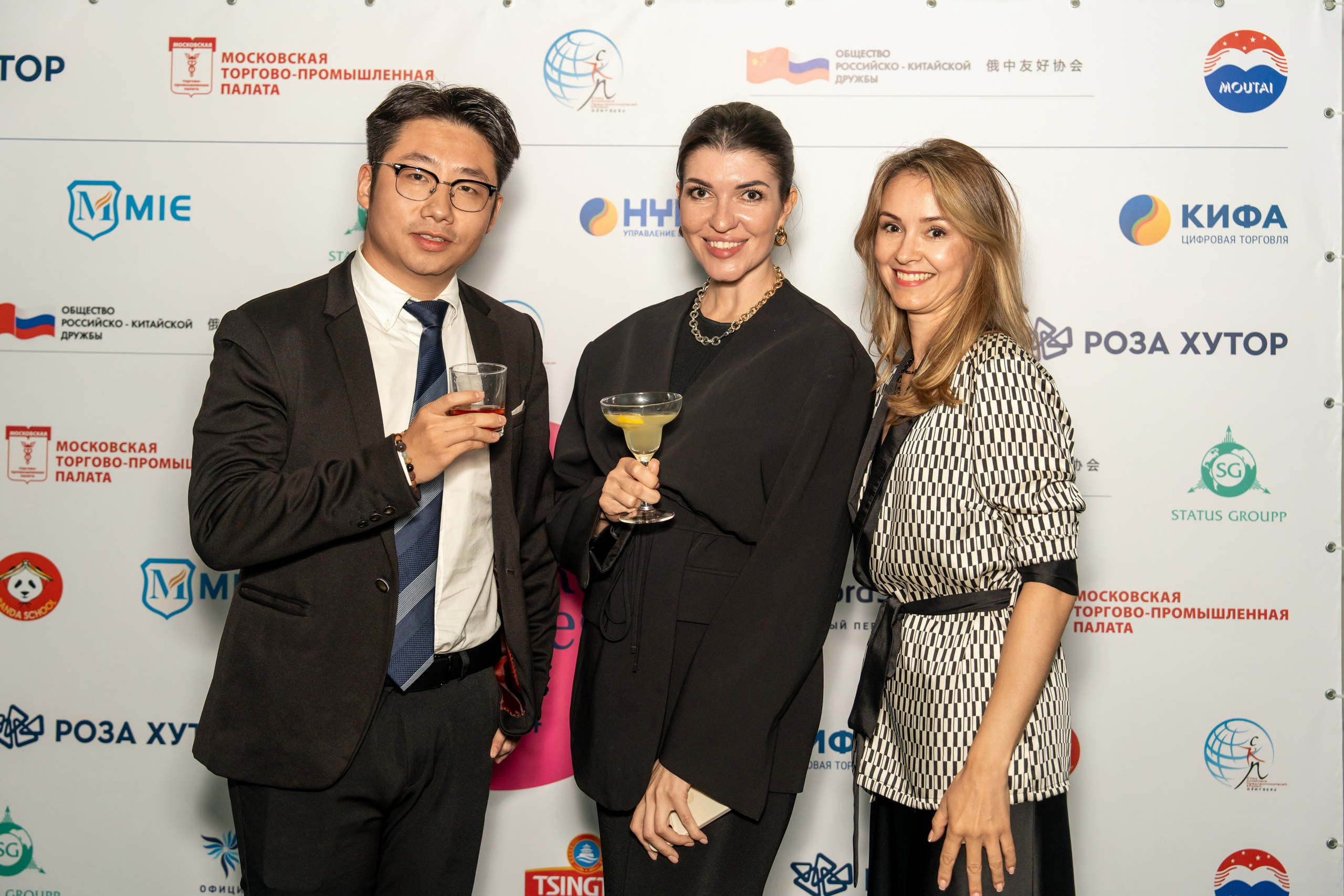 ChinaRosaFest 2024. Репортажный фотограф в Красной Поляне и Сочи Павлюченко Екатерина