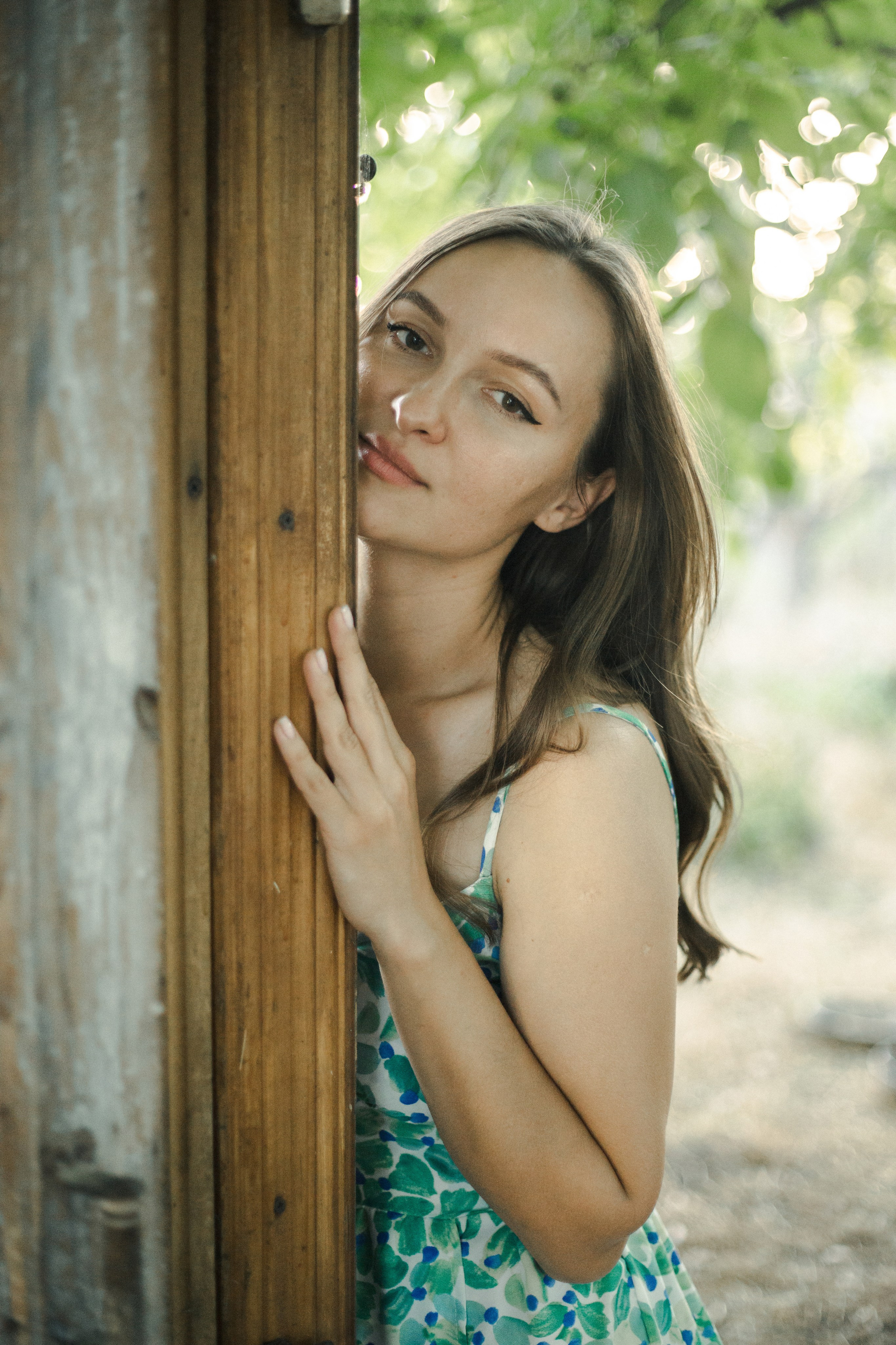 У бабушки в саду. Елизавета и Мария. Фотограф в Ростове-на-Дону и Краснодаре Елизавета Киселёва