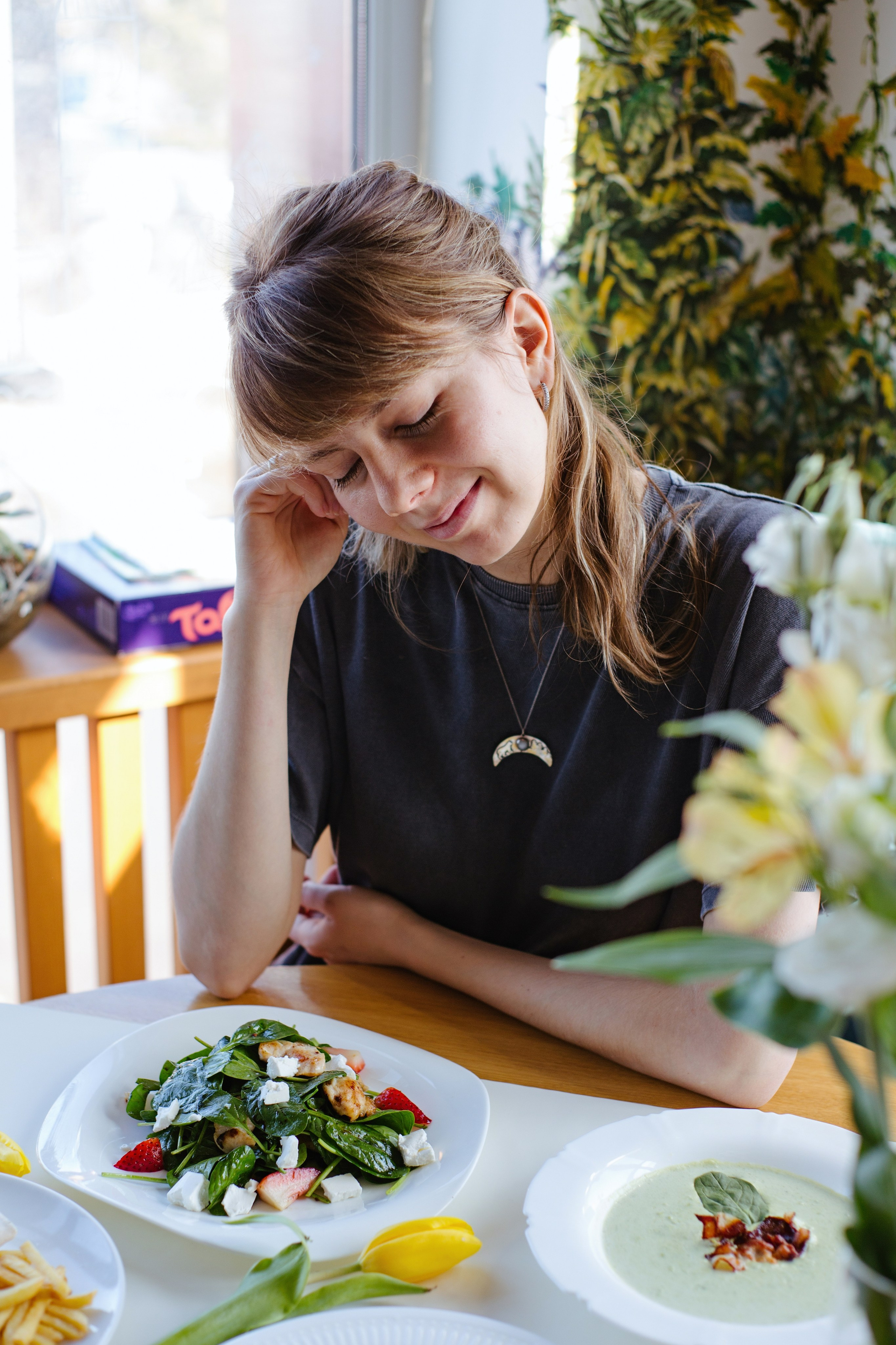 Меню для кафе «Папоротник». Фотограф Юлия Говор