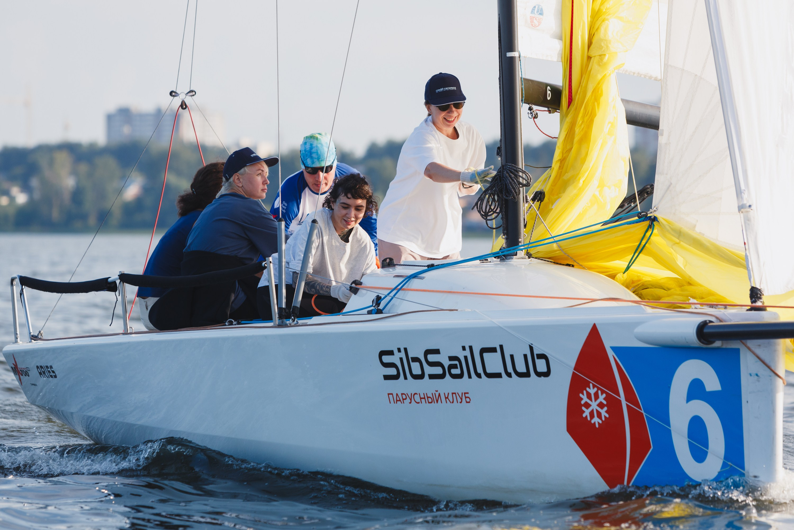 ЯХТИНГ. Roman Photo