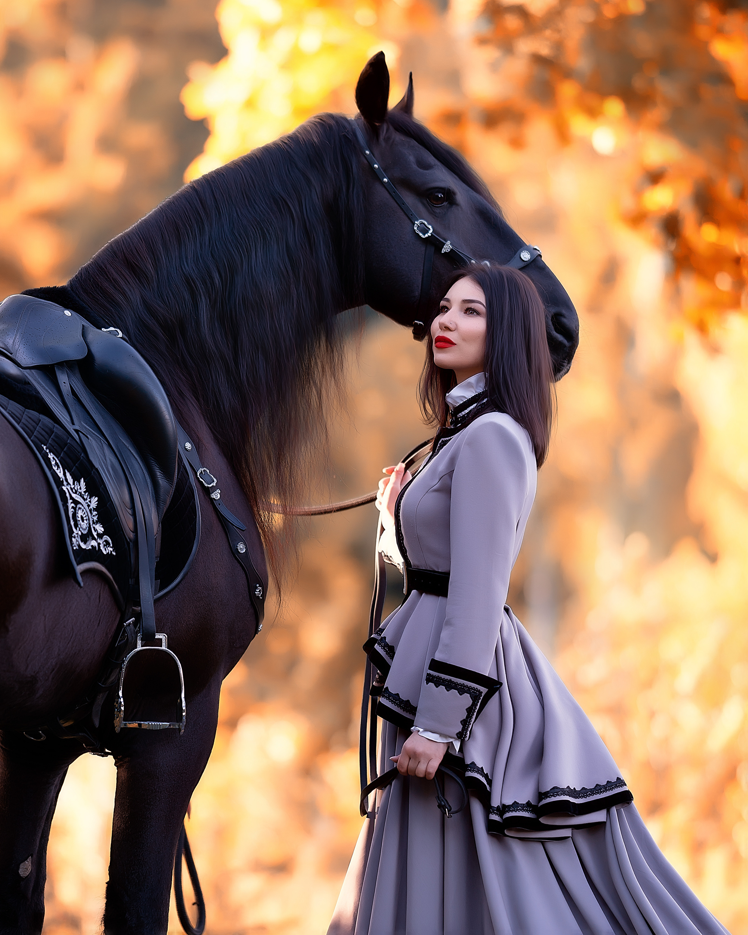 Женский портрет с лошадью. Фотограф Кочнова Диана город Владивосток
