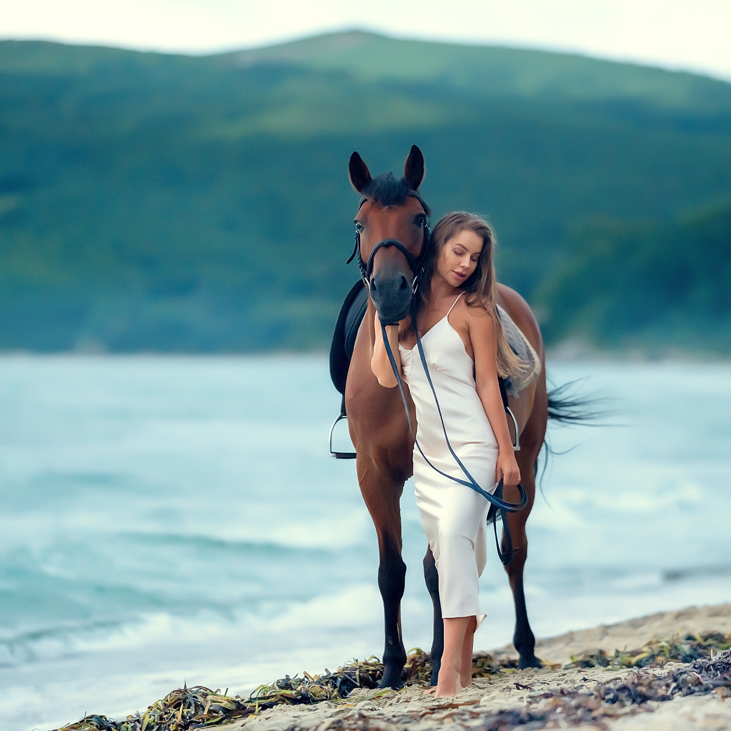 Женский портрет с лошадью. Фотограф Кочнова Диана город Владивосток