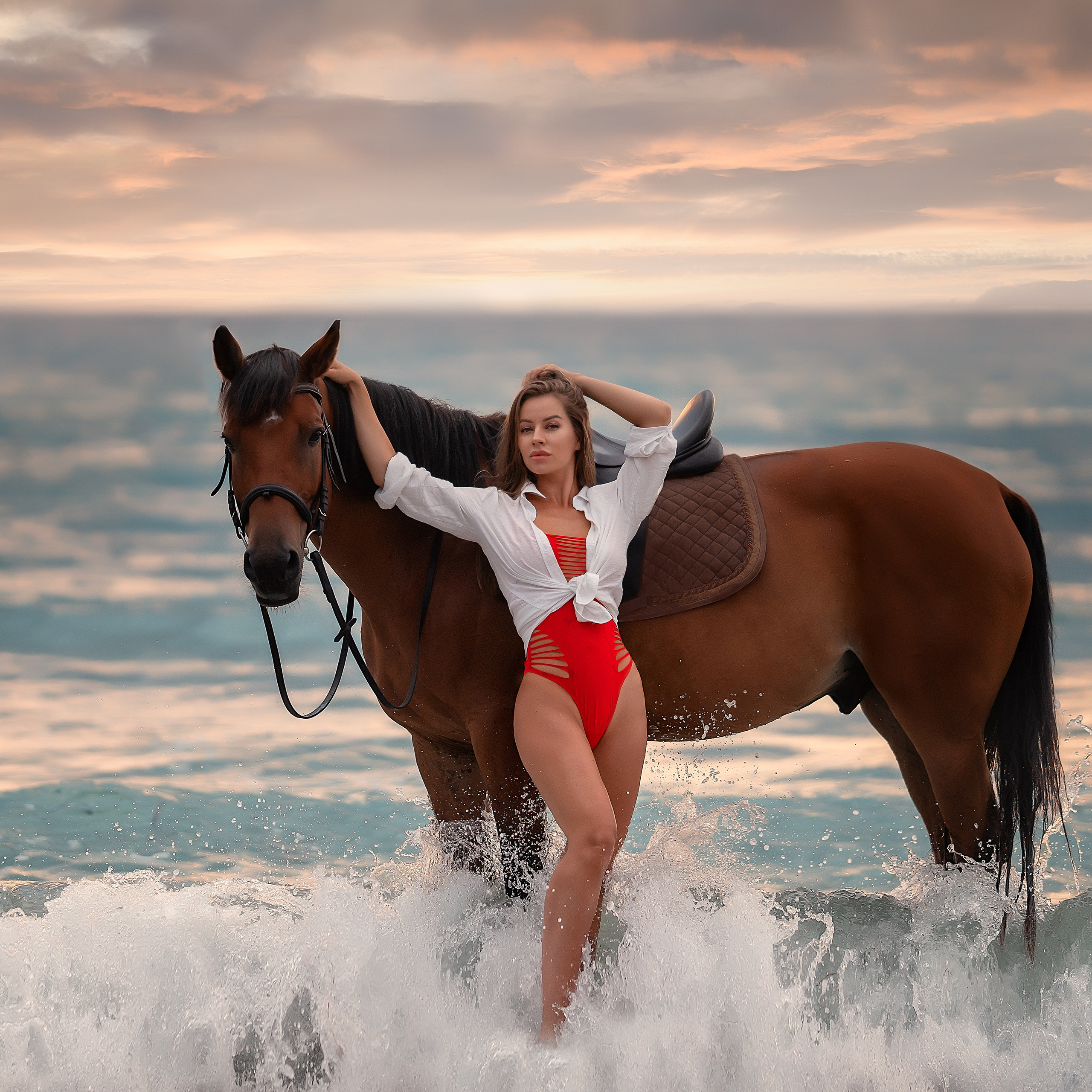 Женский портрет с лошадью. Фотограф Кочнова Диана город Владивосток