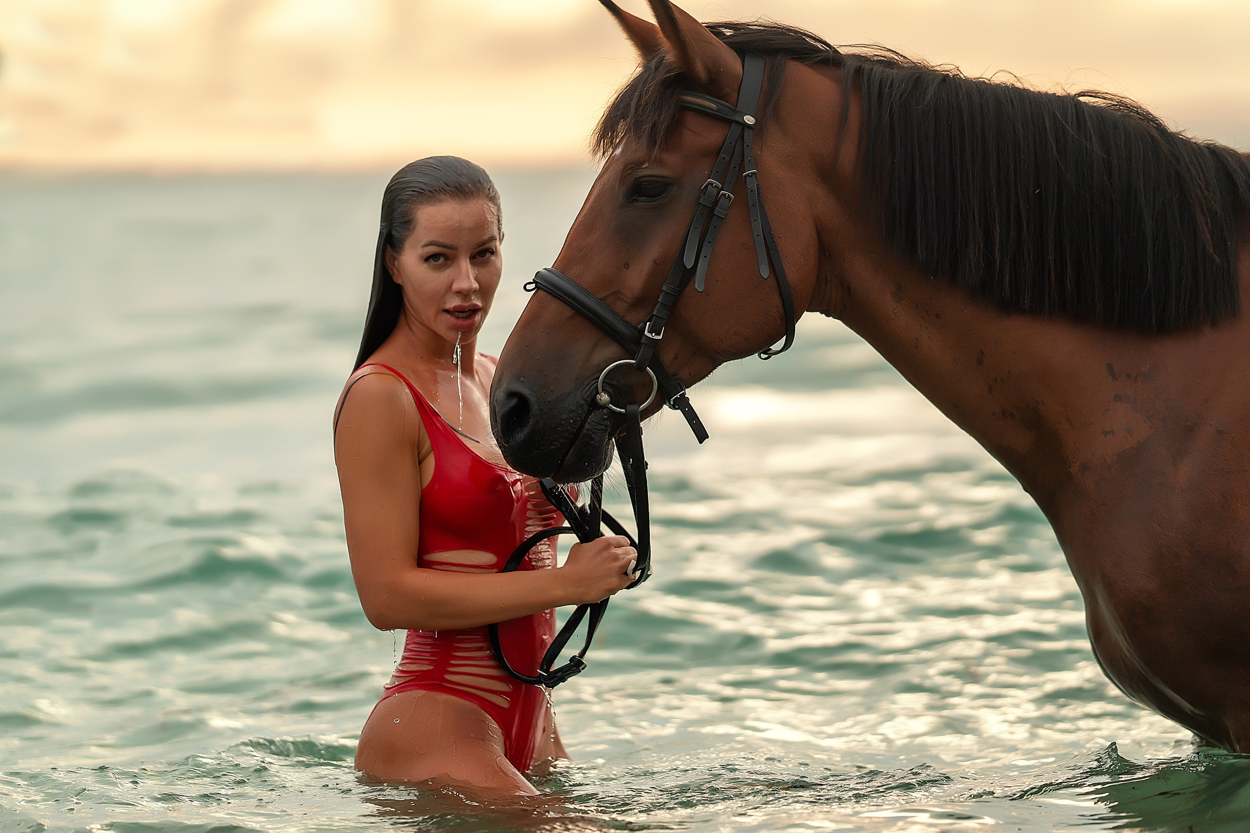 Женский портрет с лошадью. Фотограф Кочнова Диана город Владивосток