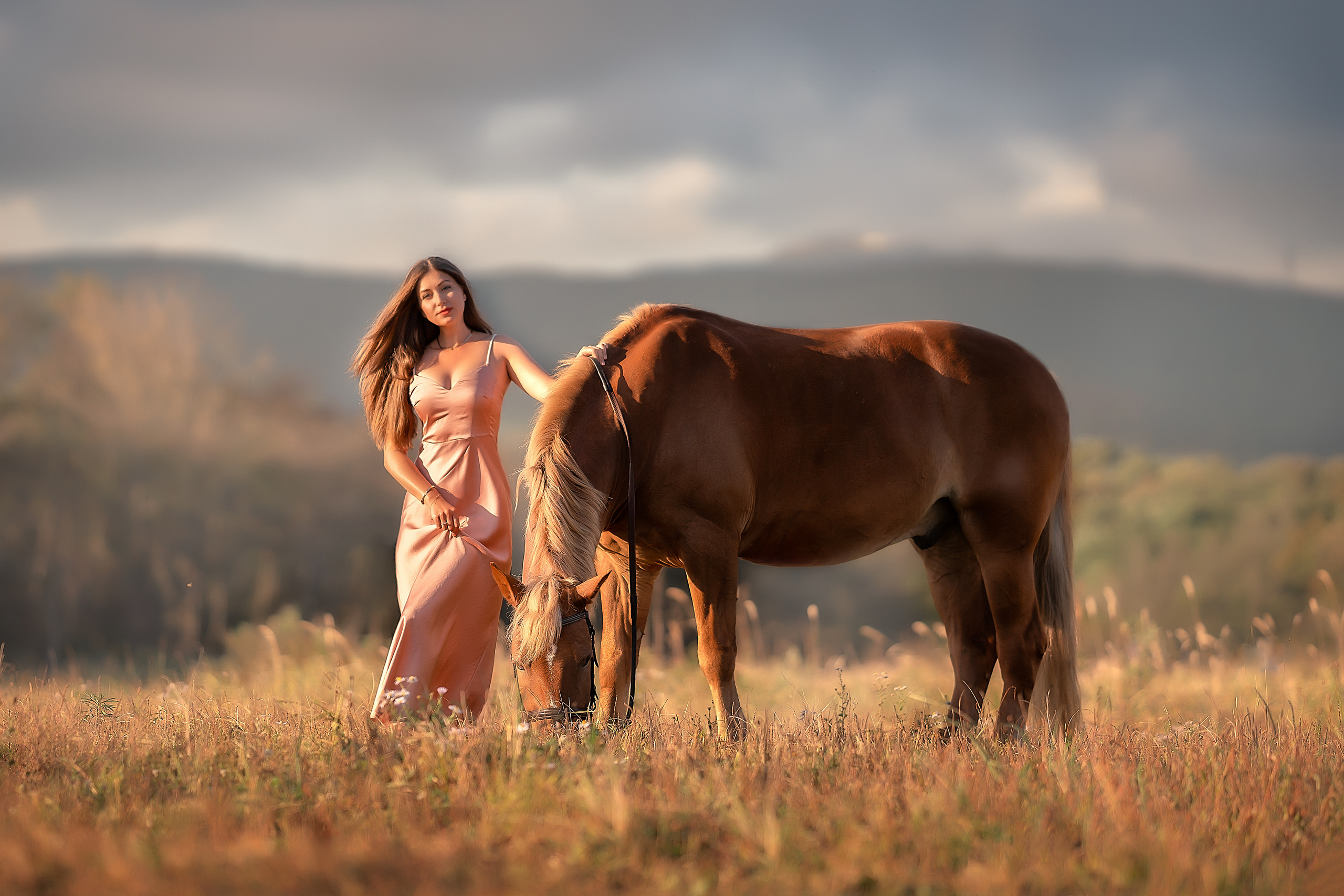Женский портрет с лошадью. Фотограф Кочнова Диана город Владивосток
