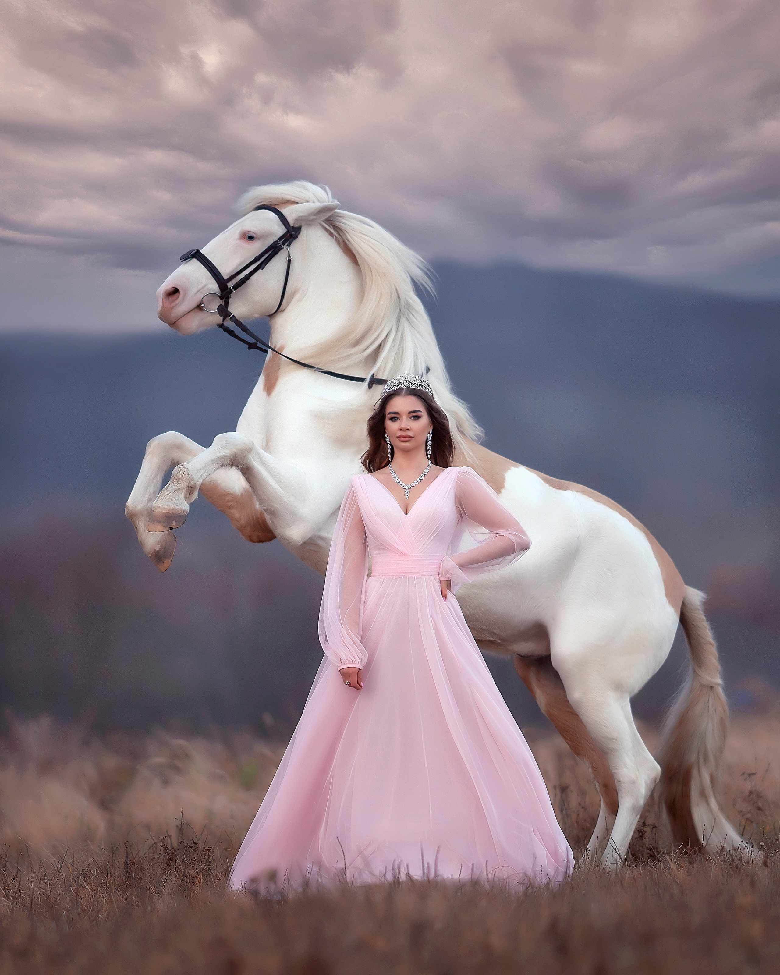 Женский портрет с лошадью. Фотограф Кочнова Диана город Владивосток