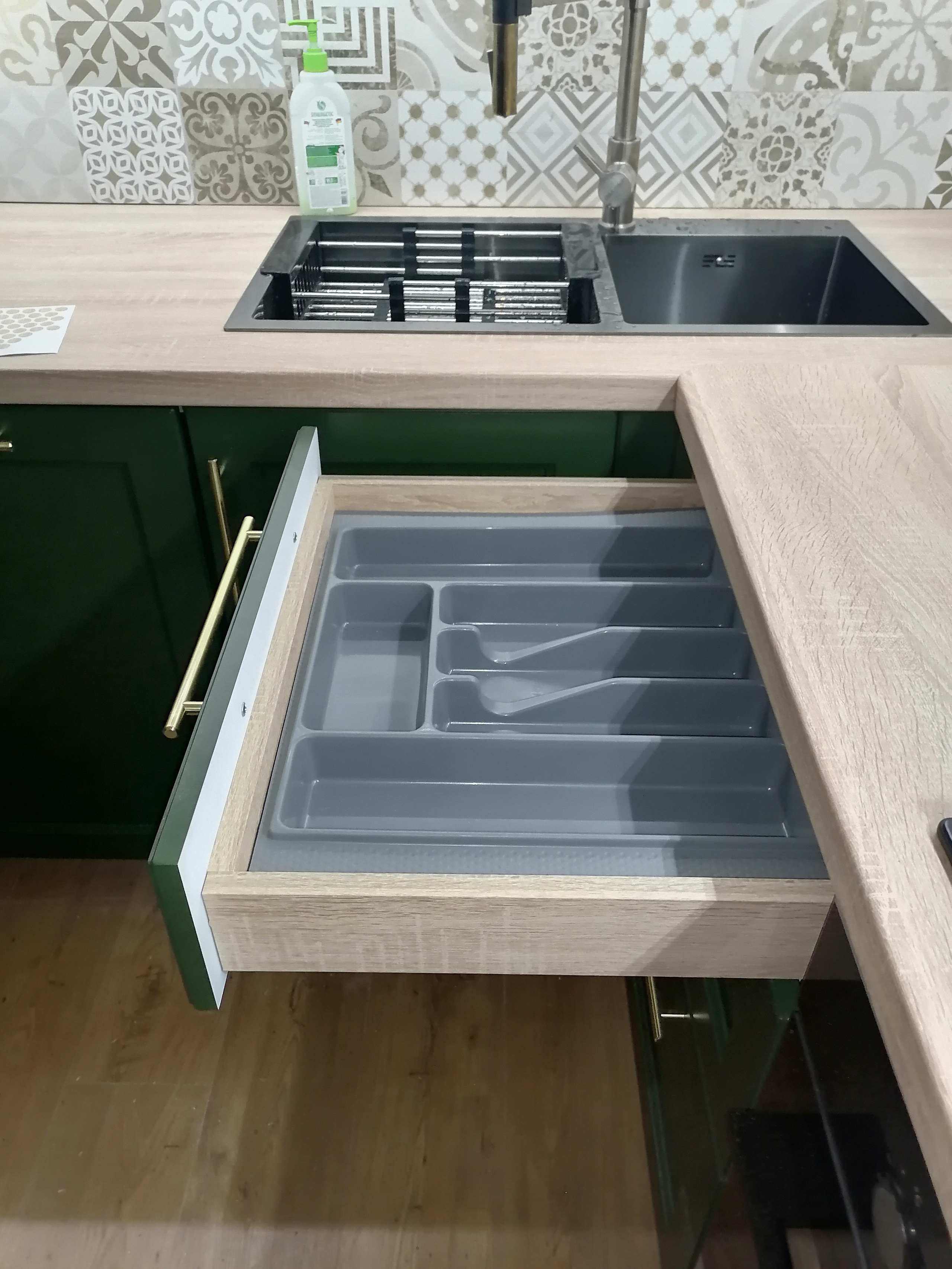 КУХНИ. KUDGO Производственная компания