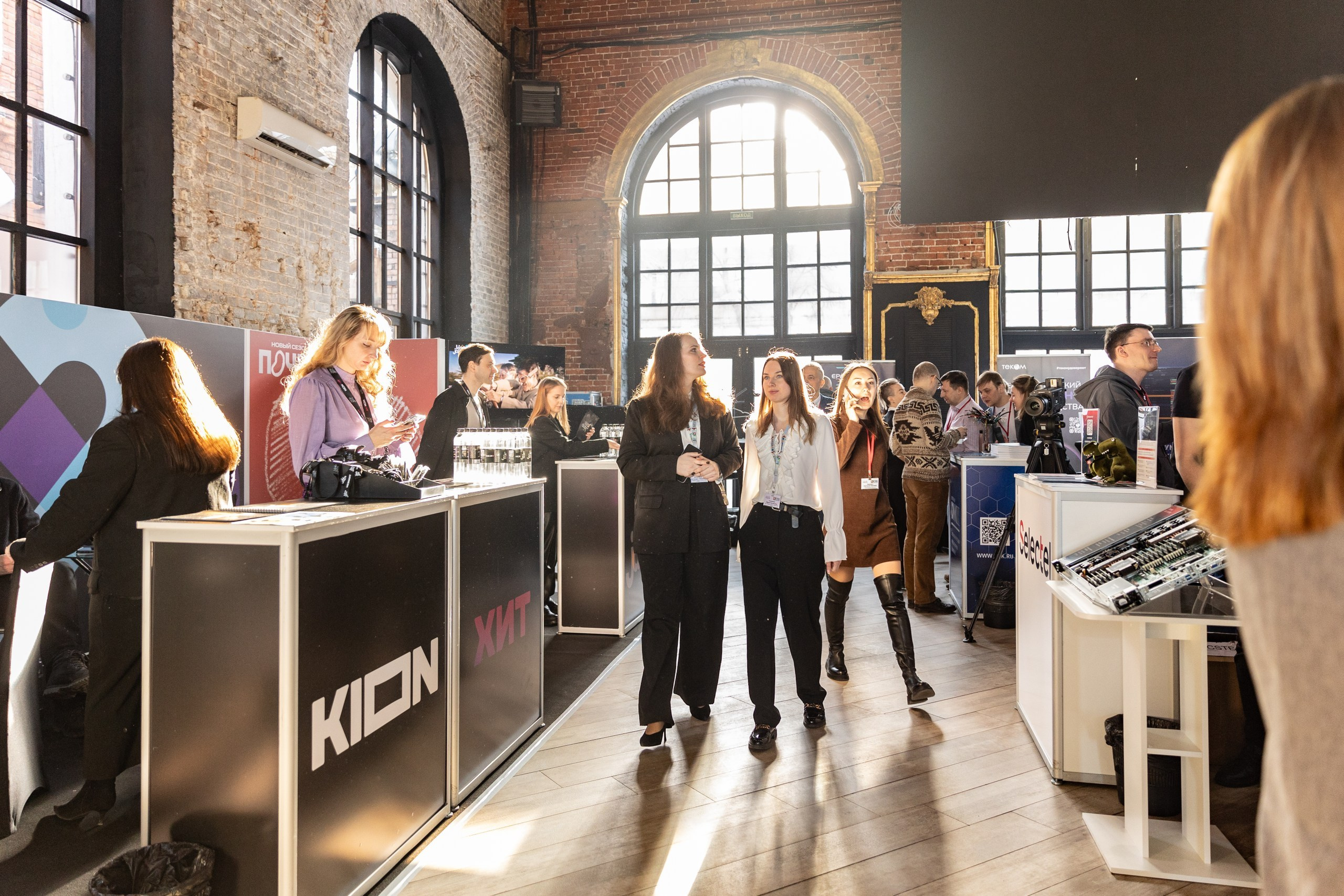 CSTB.PRO.MEDIA 2025. Свадебный и семейный фотограф