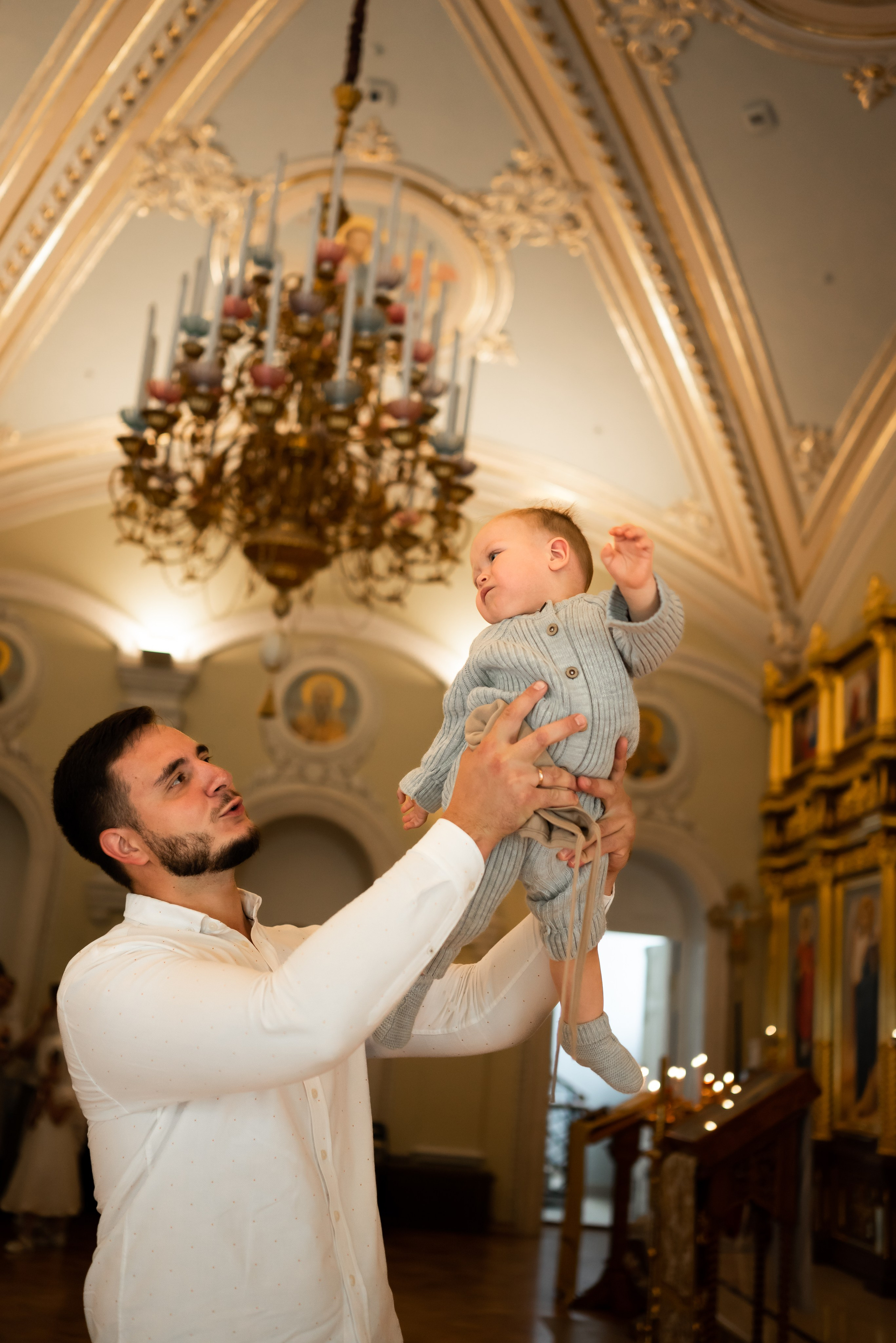 Крещение в Храме Александра Невского. Фотограф Ксения Огородова портфолио