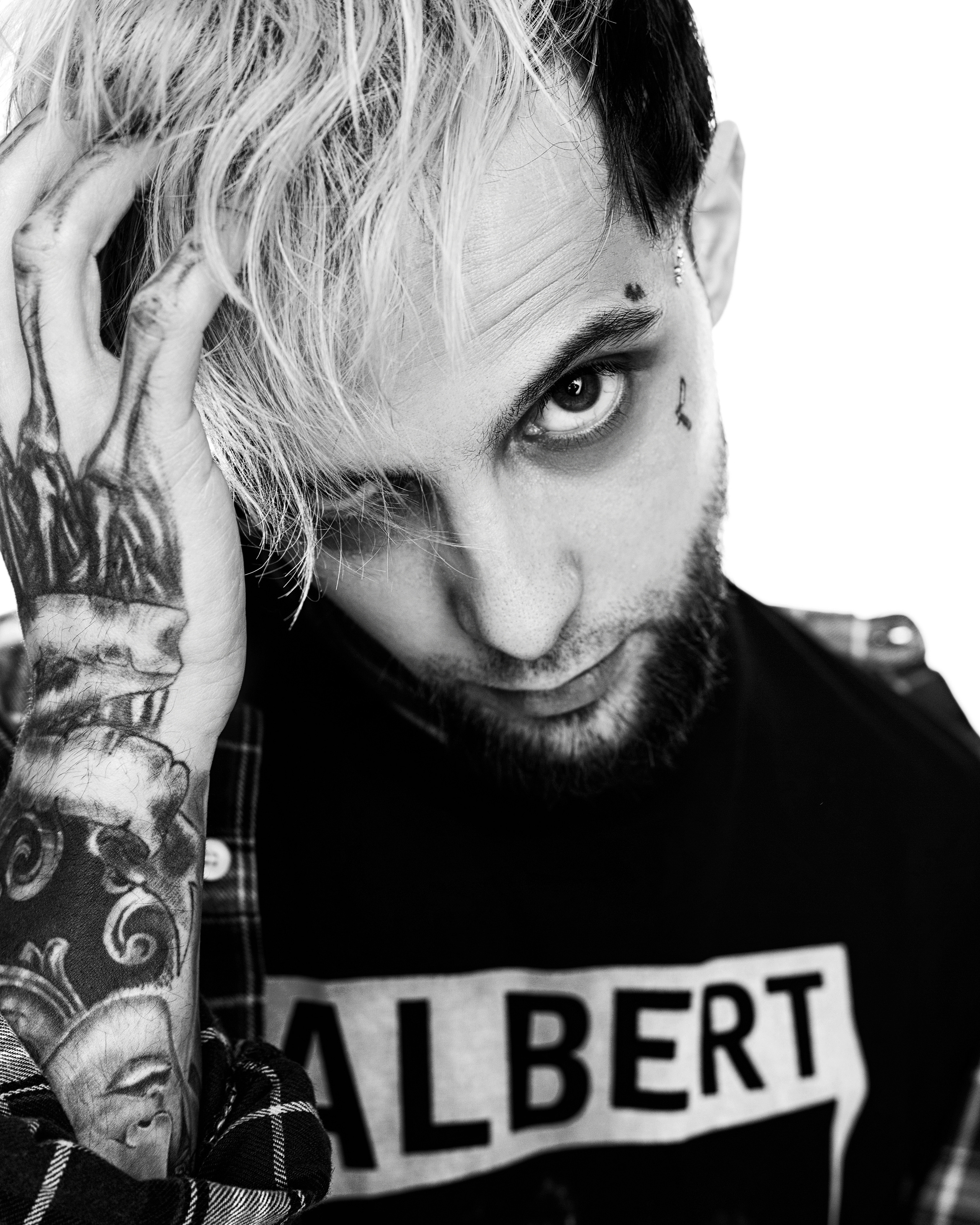 Online-курс «Базовая обработка». Newschool — Курсы фотографии во Владивостоке