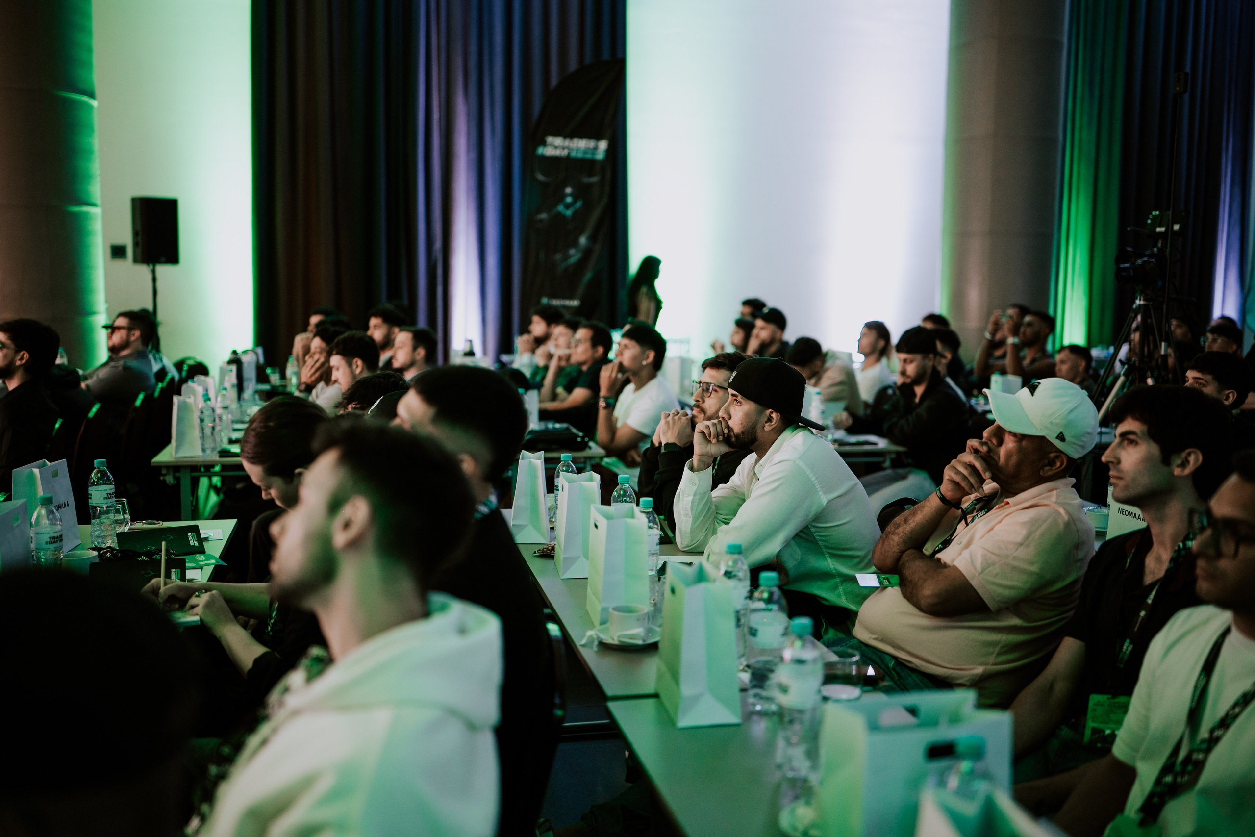 TRADERS DAY By NeomAAA Argentina. NeomAAA Funds Gallery