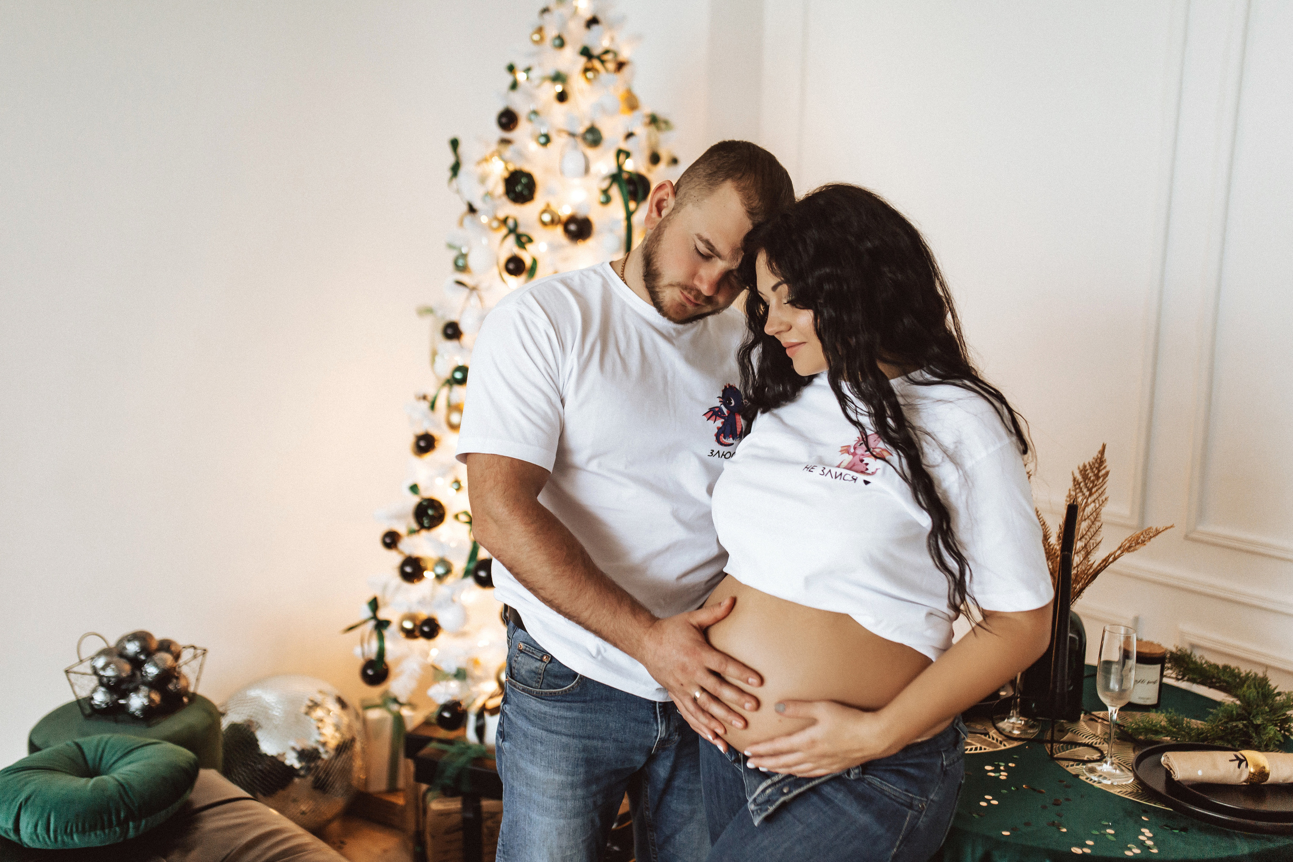 Фотосессия беременности в студии white hall. Фотограф в Смоленске Ольга Давыдова