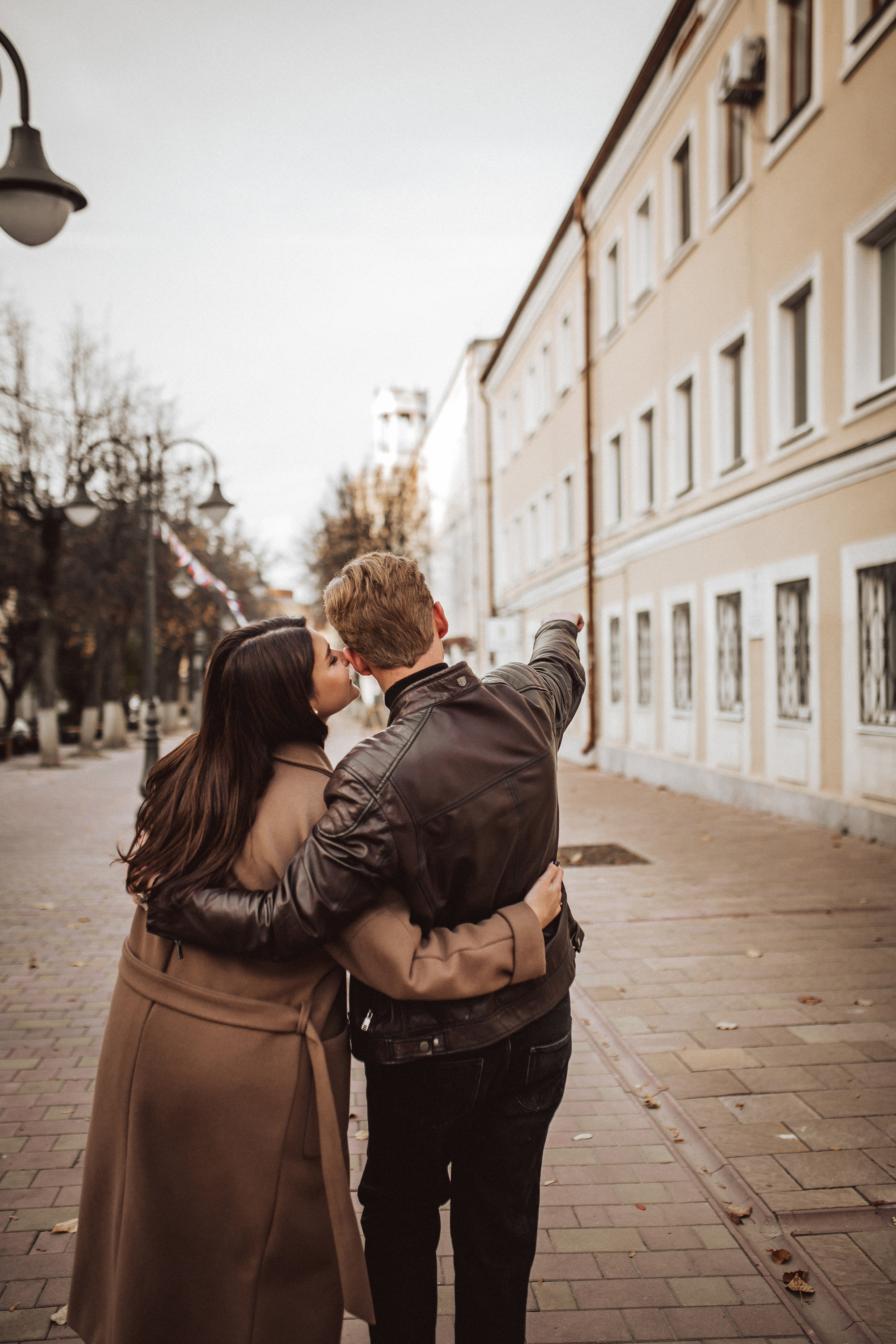 Дмитрий и Анастасия прогулка по центру. Фотограф в Смоленске Ольга Давыдова