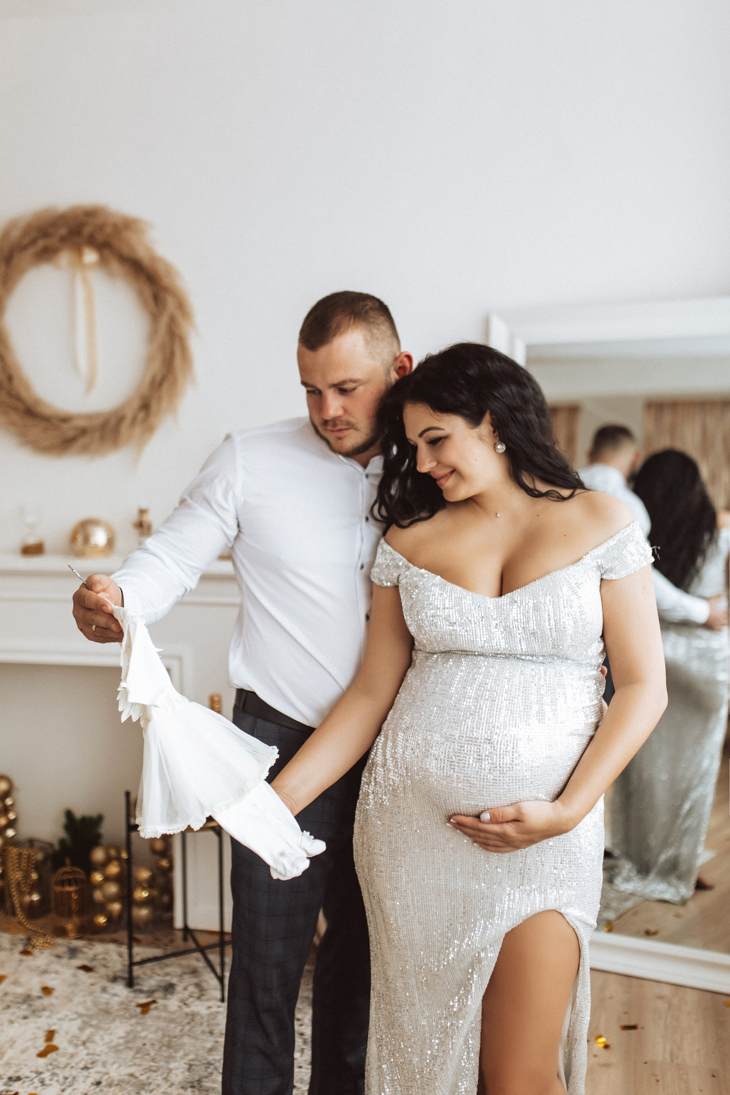 Фотосессия беременности в студии white hall. Фотограф в Смоленске Ольга Давыдова