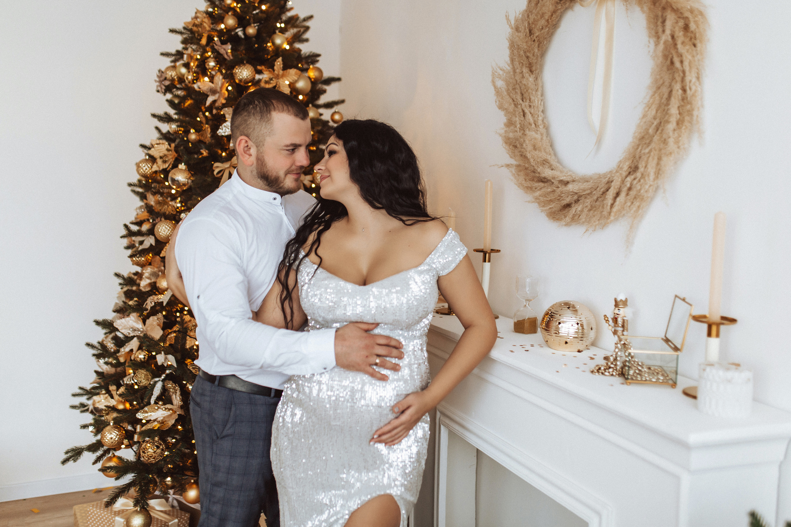 Фотосессия беременности в студии white hall. Фотограф в Смоленске Ольга Давыдова