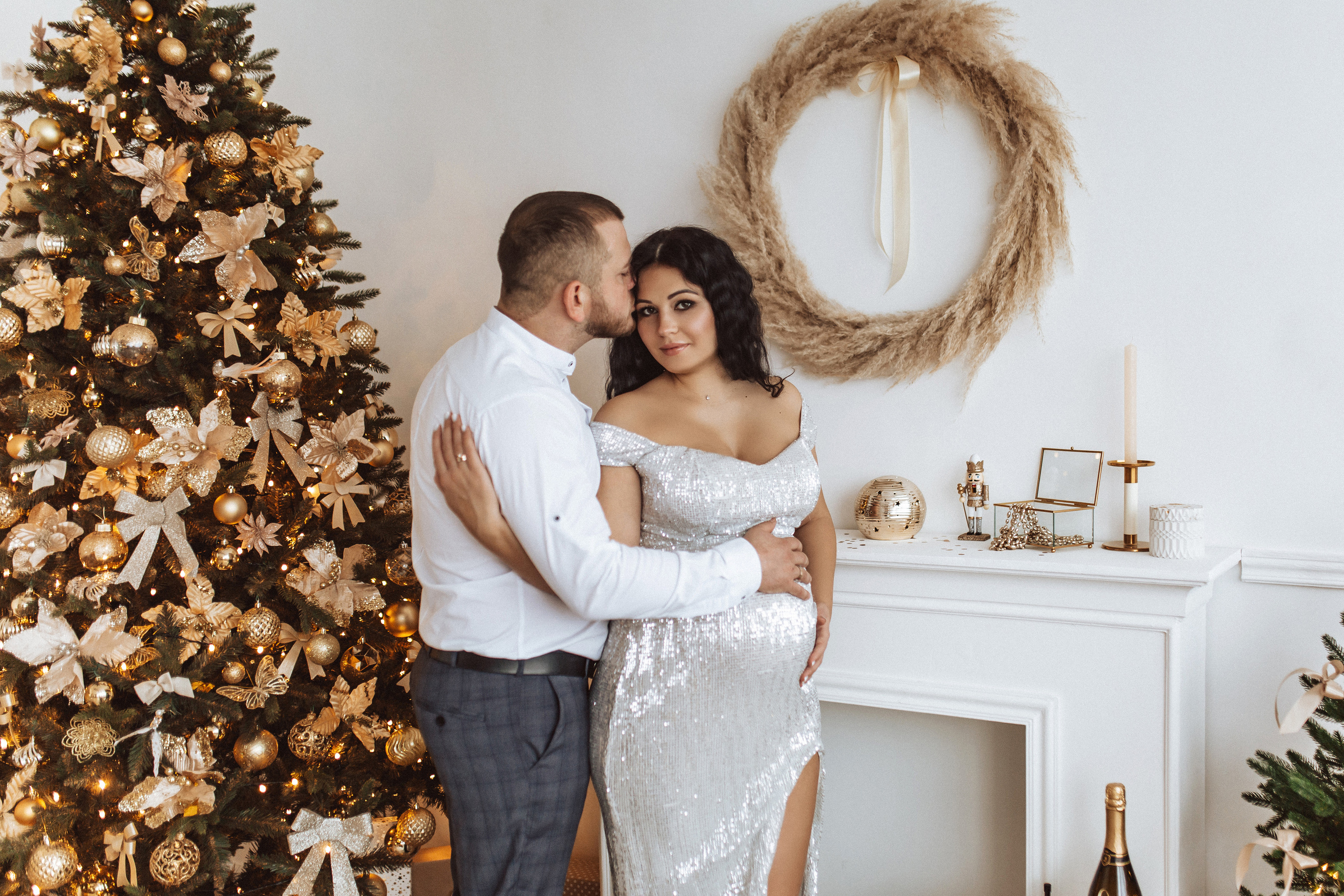 Фотосессия беременности в студии white hall. Фотограф в Смоленске Ольга Давыдова