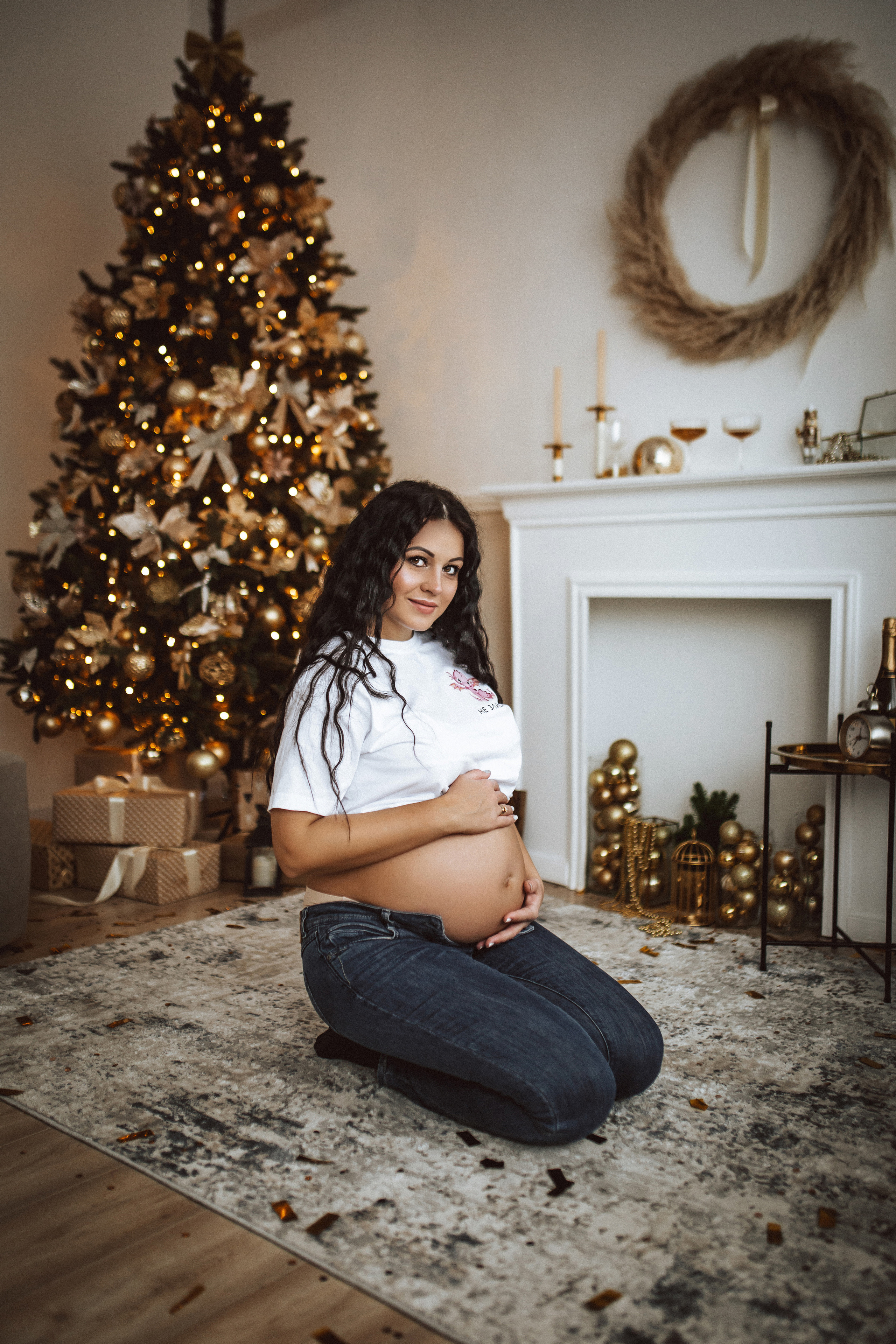 Фотосессия беременности в студии white hall. Фотограф в Смоленске Ольга Давыдова