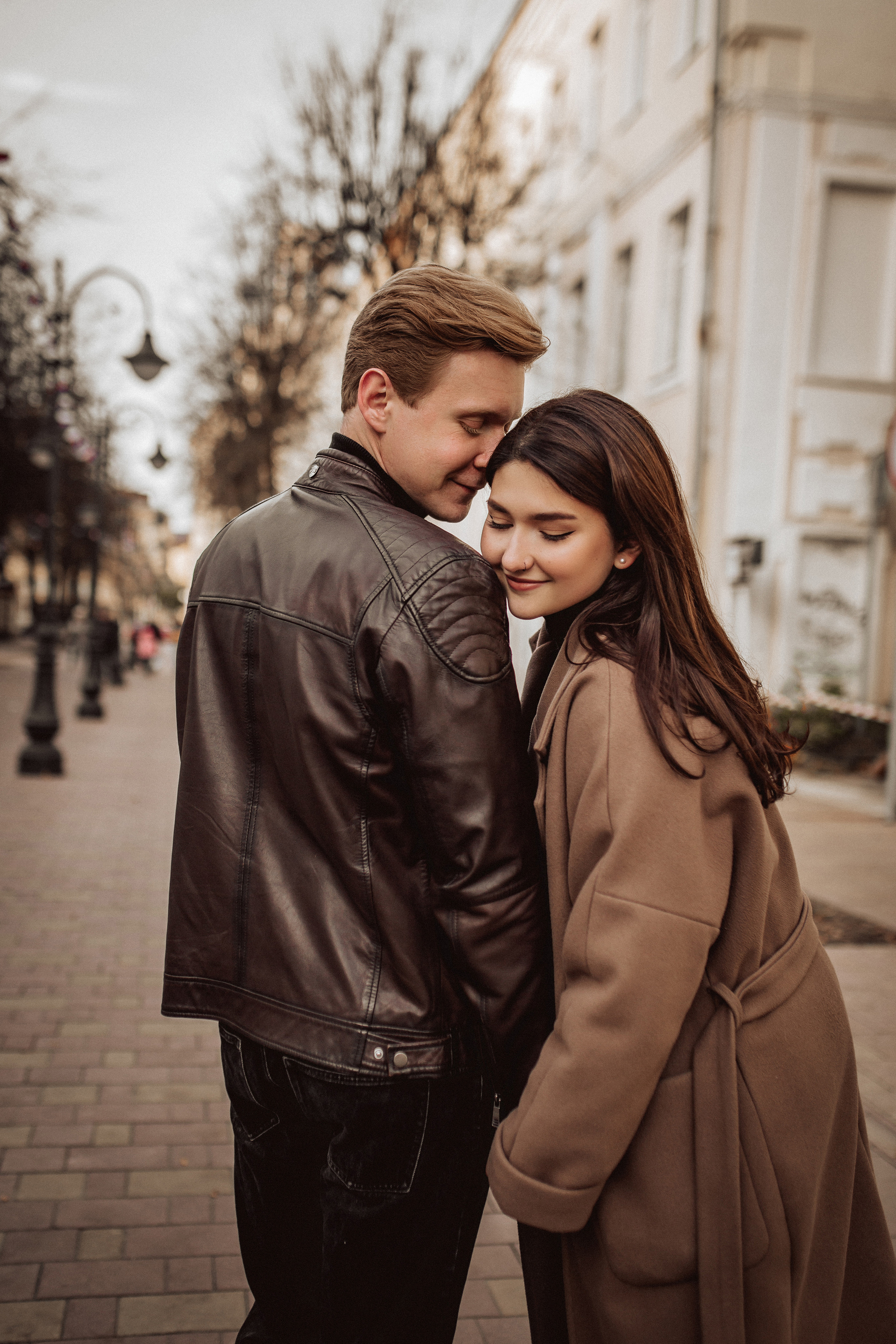 Дмитрий и Анастасия прогулка по центру. Фотограф в Смоленске Ольга Давыдова