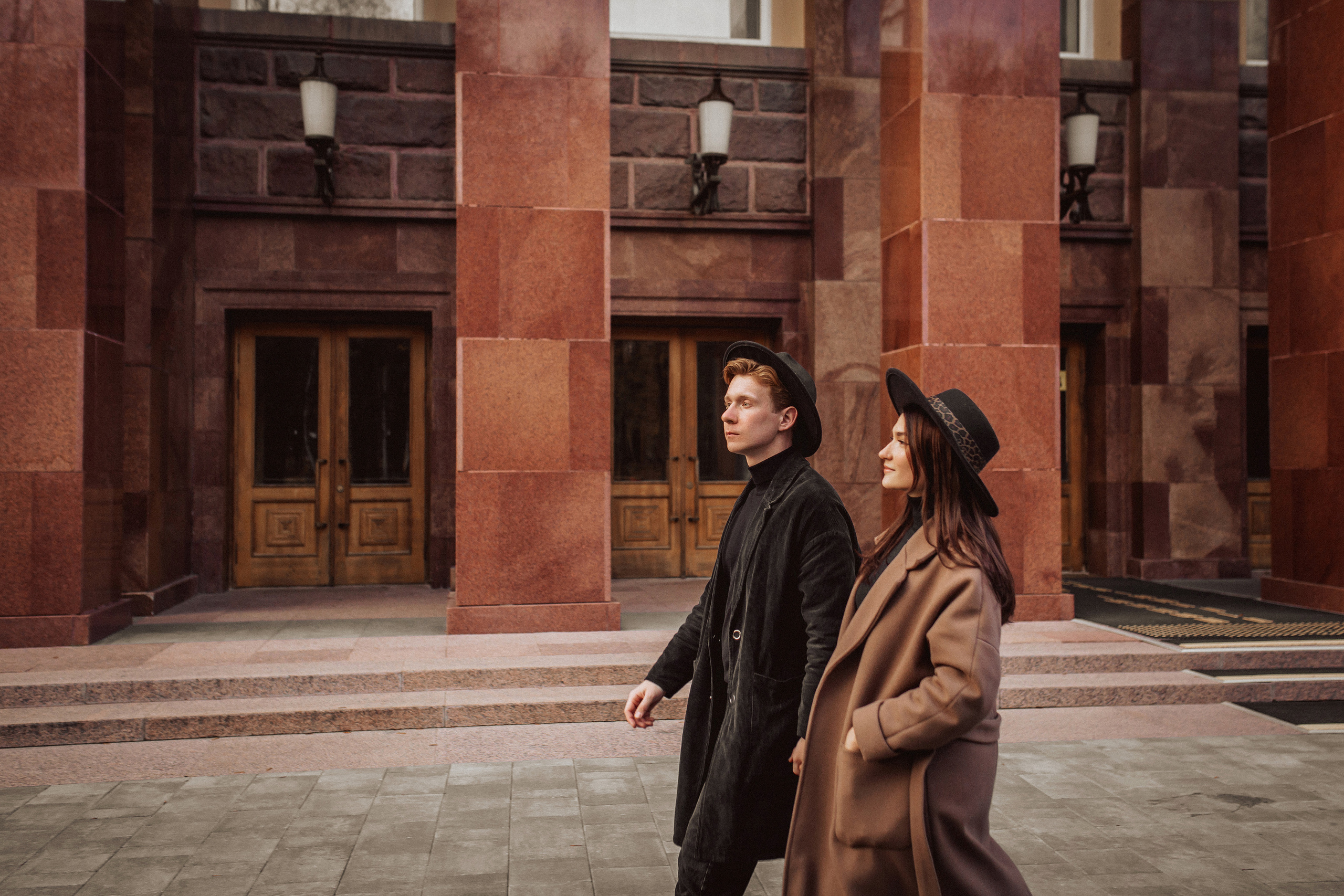 Дмитрий и Анастасия прогулка по центру. Фотограф в Смоленске Ольга Давыдова