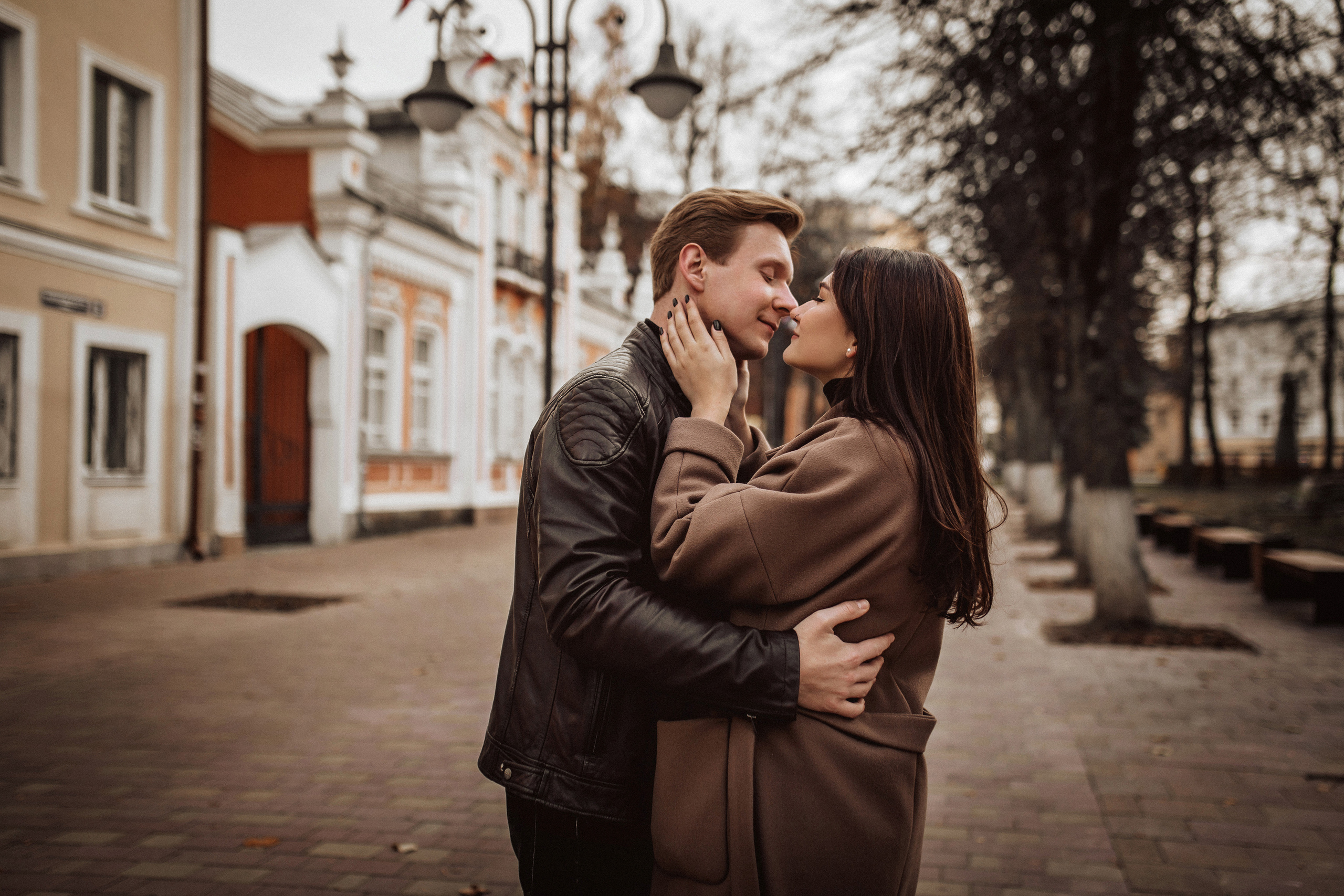 Дмитрий и Анастасия прогулка по центру. Фотограф в Смоленске Ольга Давыдова