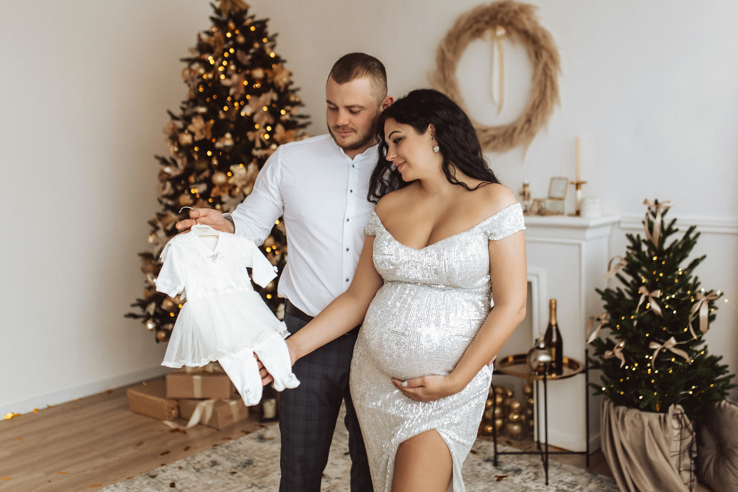 Фотосессия беременности в студии white hall. Фотограф в Смоленске Ольга Давыдова