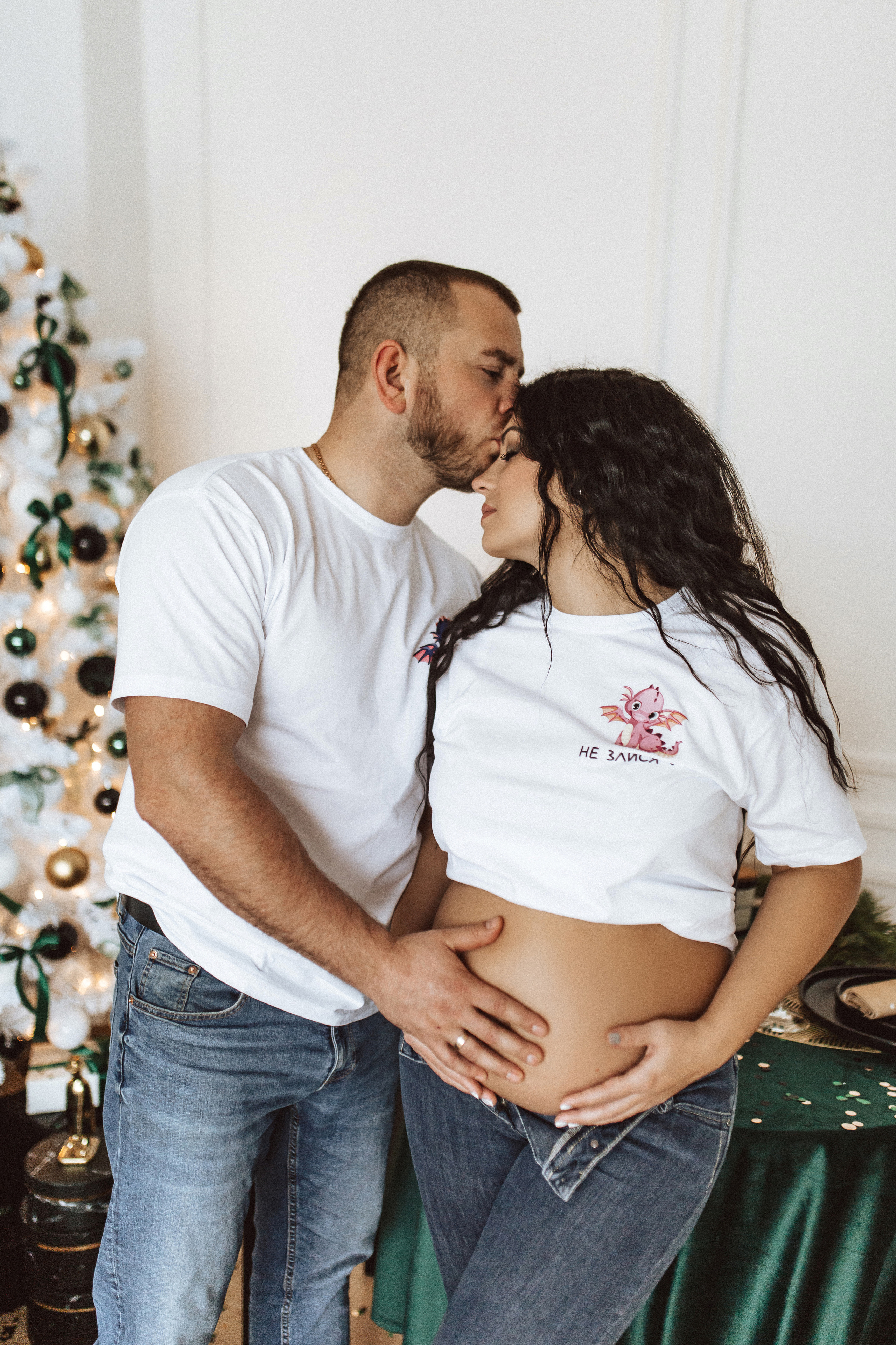 Фотосессия беременности в студии white hall. Фотограф в Смоленске Ольга Давыдова