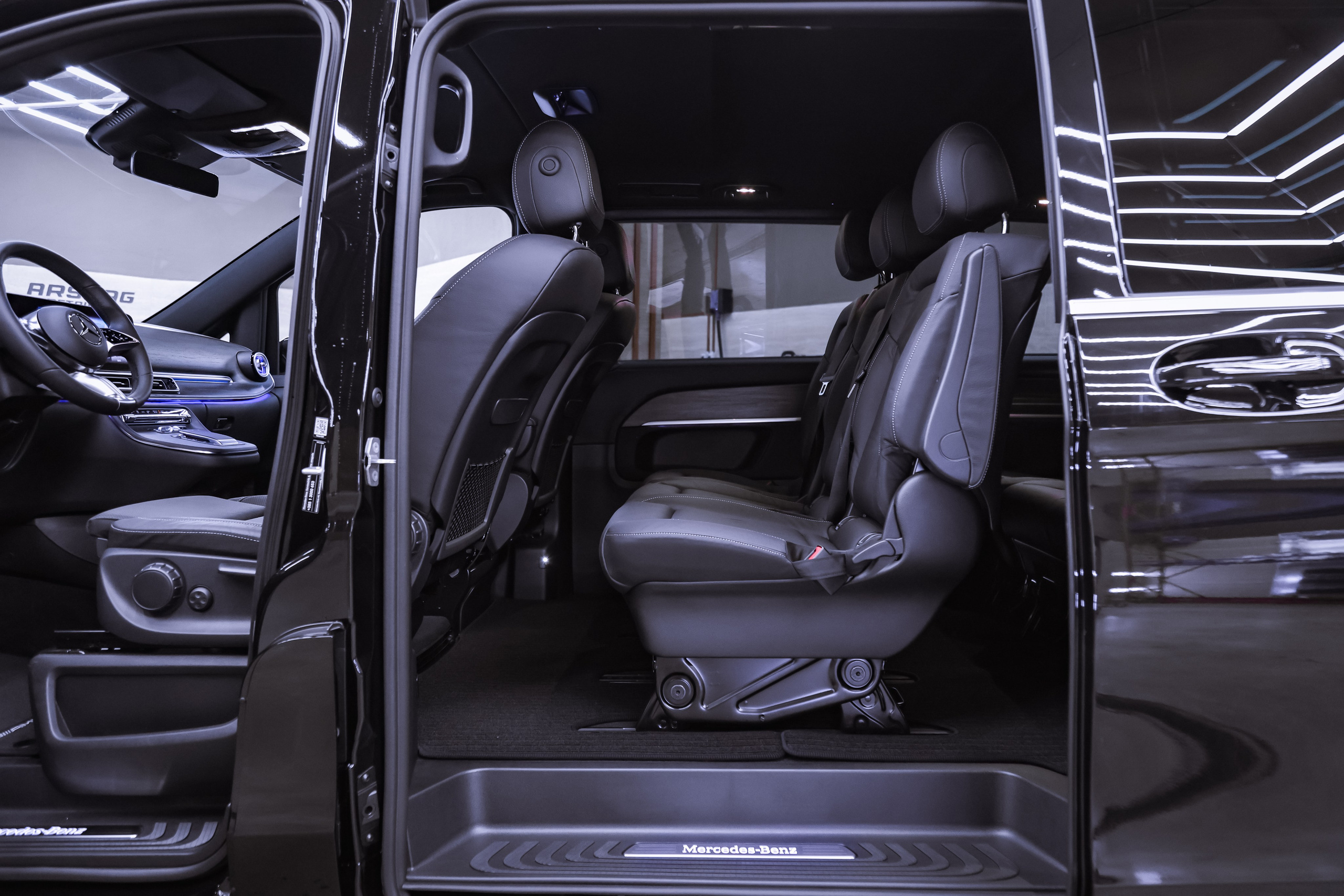 2024 MERCEDES BENZ V 300 d 4MATIC. Mixturecaptures