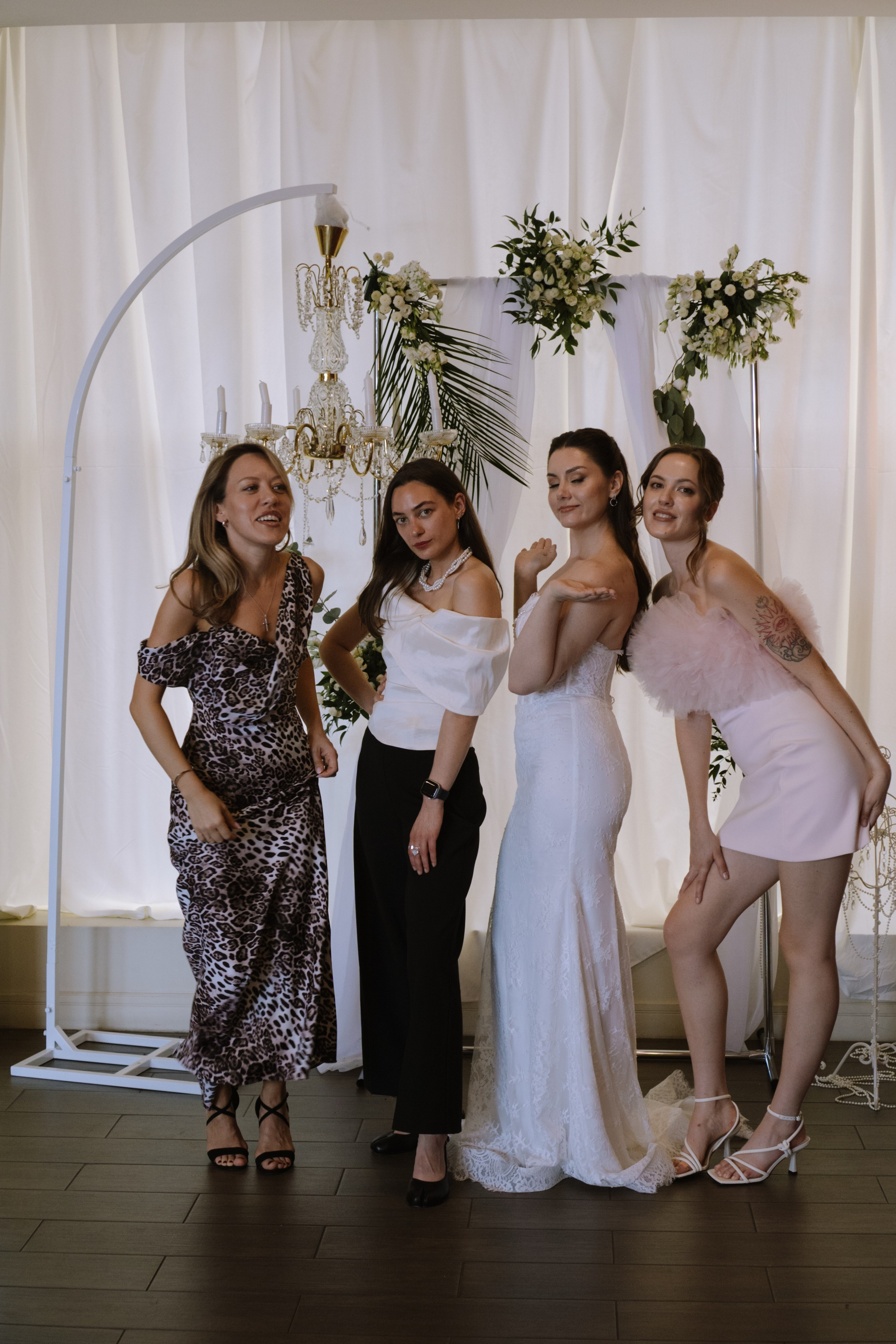 СВАДЕБНЫЙ БАНКЕТ НА ВЛАДИМИРСКОЙ В САНКТ-ПЕТЕРБУРГЕ (КАМЕРНАЯ СВАДЬБА). Профессиональный фотограф, Санкт-Петербург — Виктория Богомолова