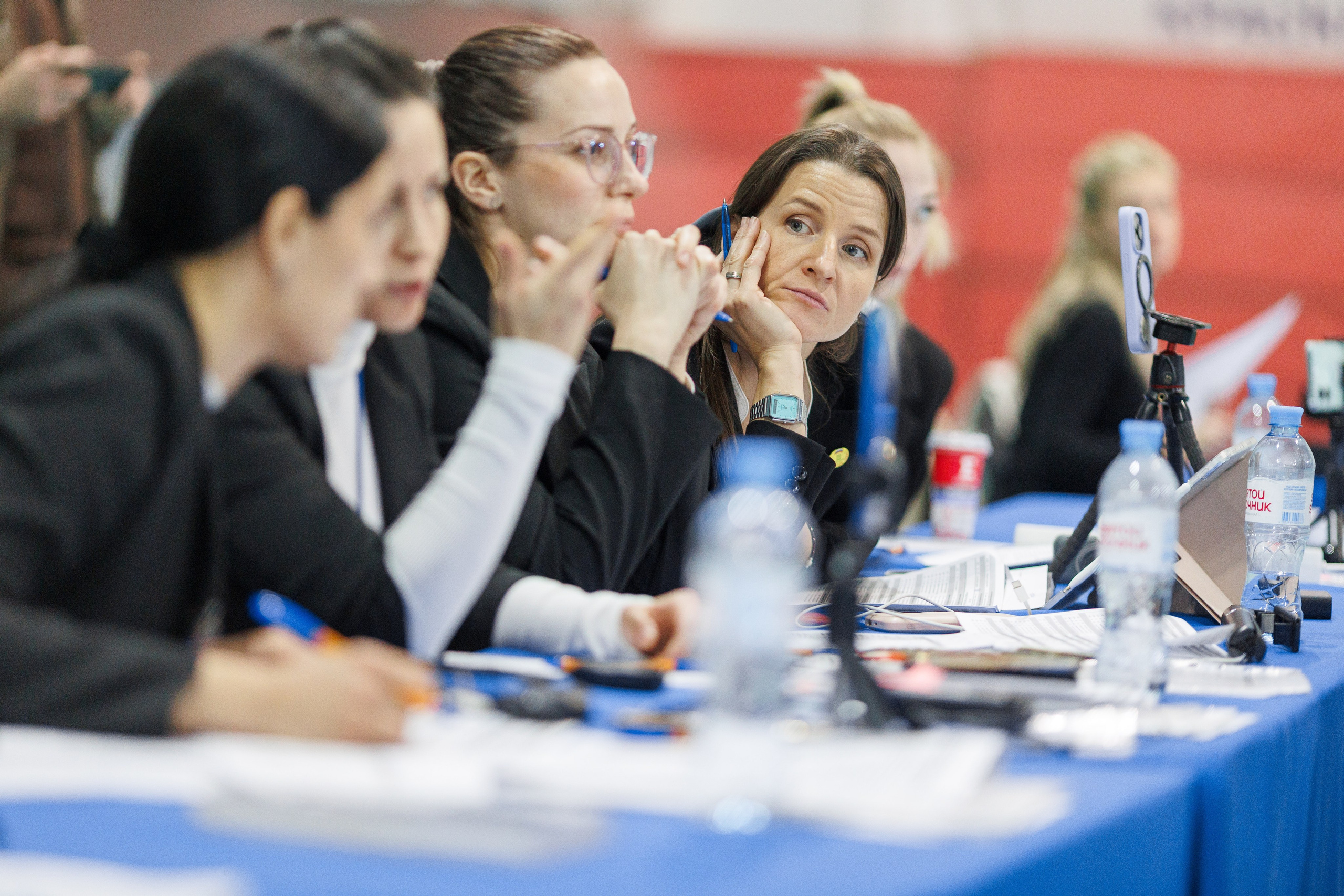 Воздушная гимнастика. Фотограф Шейдаев Эмин г. Волгоград