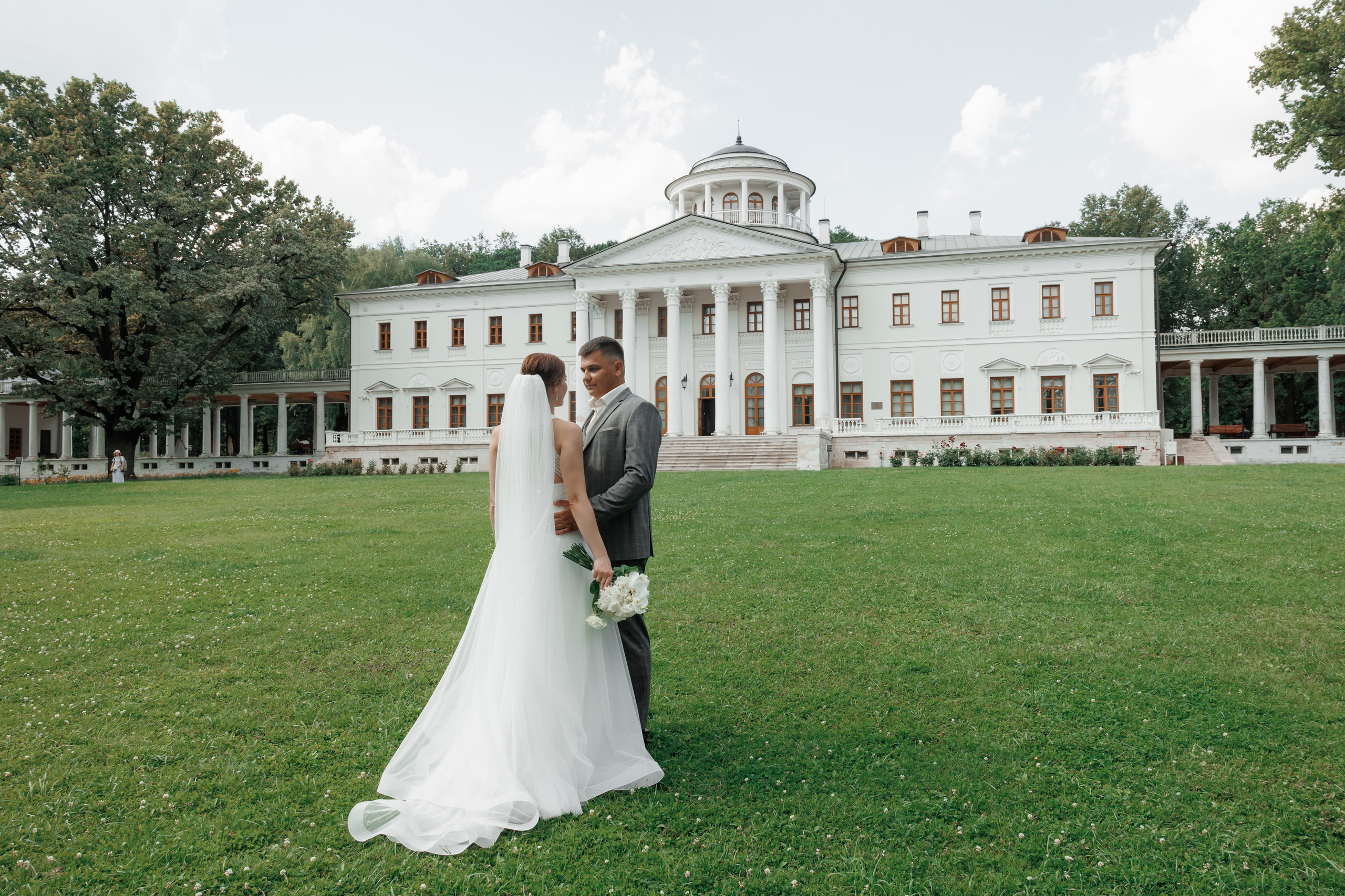 ЗАГС Бутово и Остафьево. Свадебный и репортажный фотограф (Москва, Королев и другие)