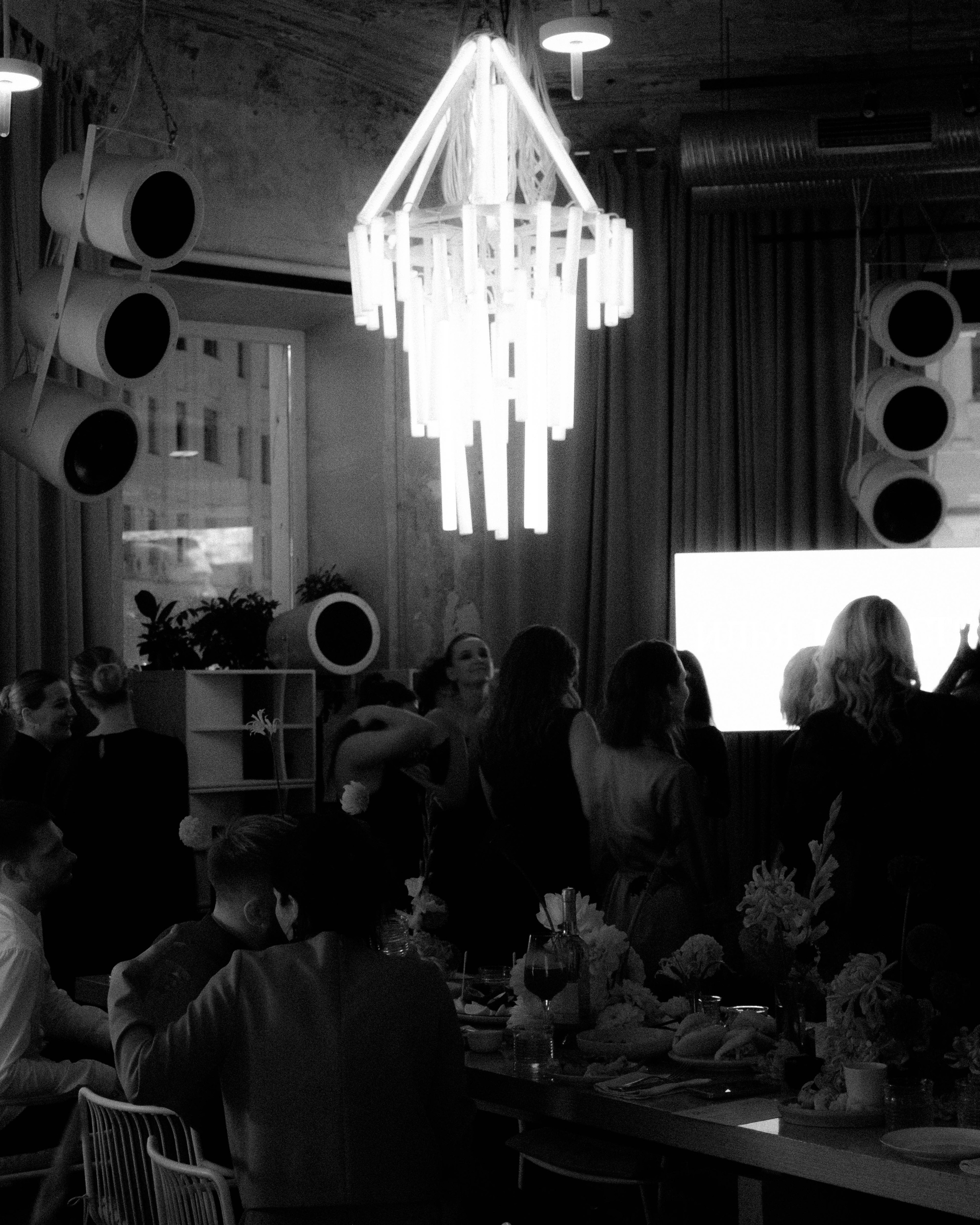 Attività. Fotografo a Mosca con un’atmosfera notturna di foto