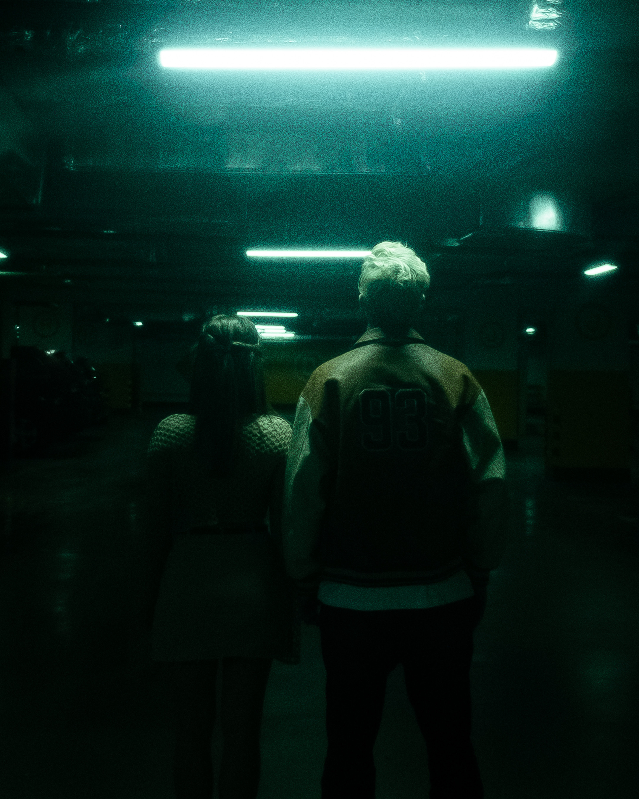 Coppia di ripresa. Fotografo a Mosca con un’atmosfera notturna di foto