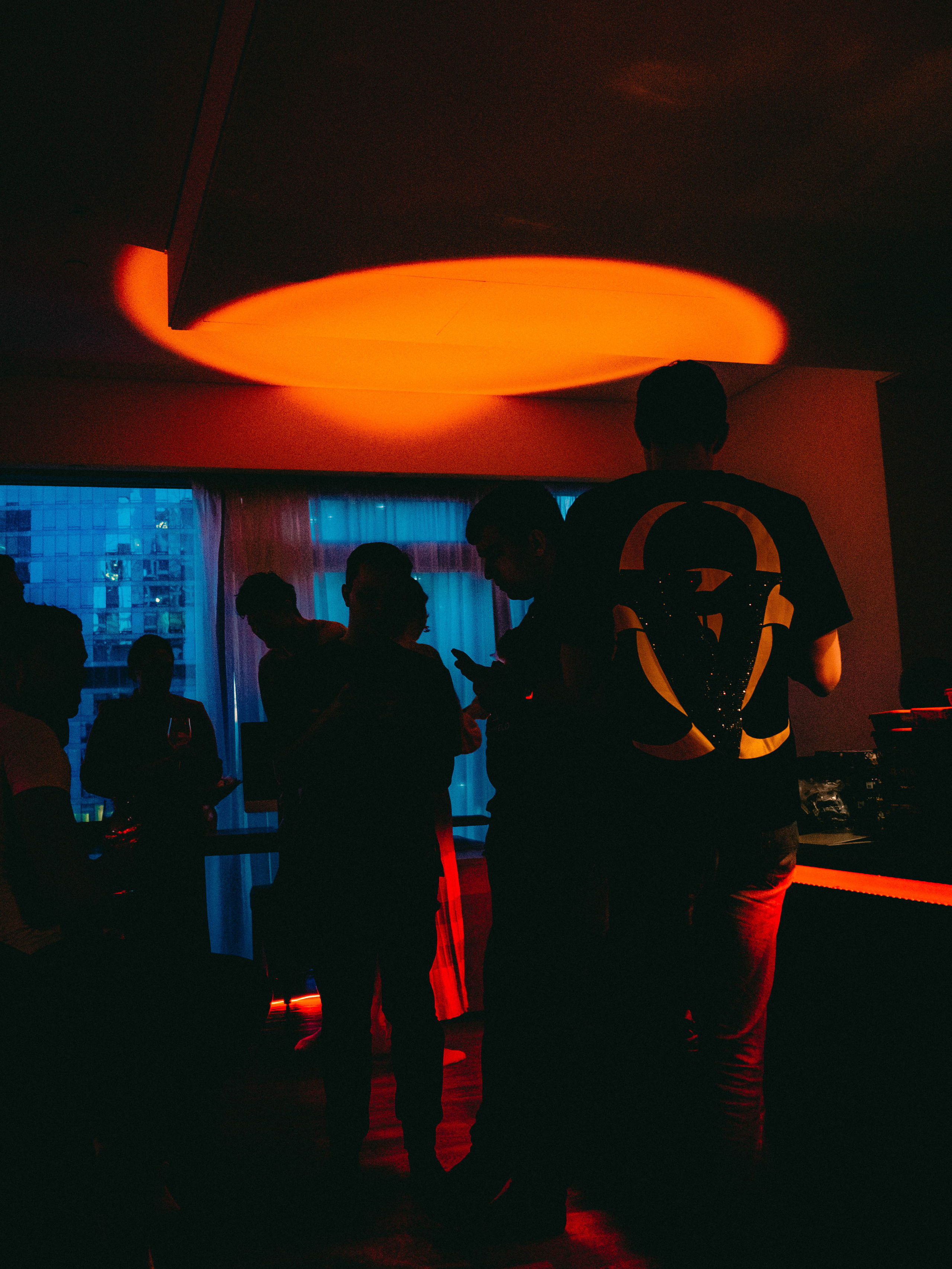 Attività. Fotografo a Mosca con un’atmosfera notturna di foto