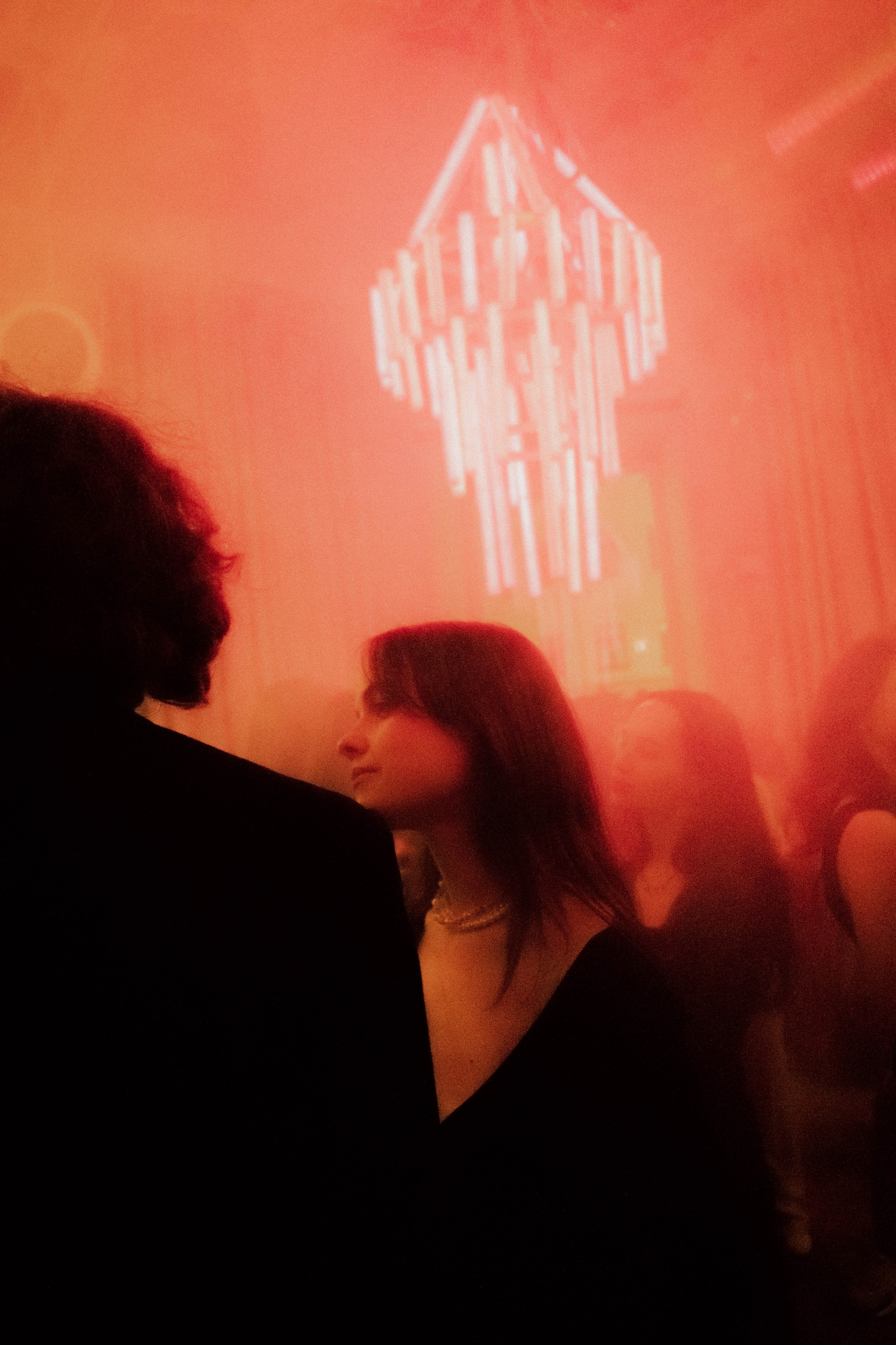 Attività. Fotografo a Mosca con un’atmosfera notturna di foto