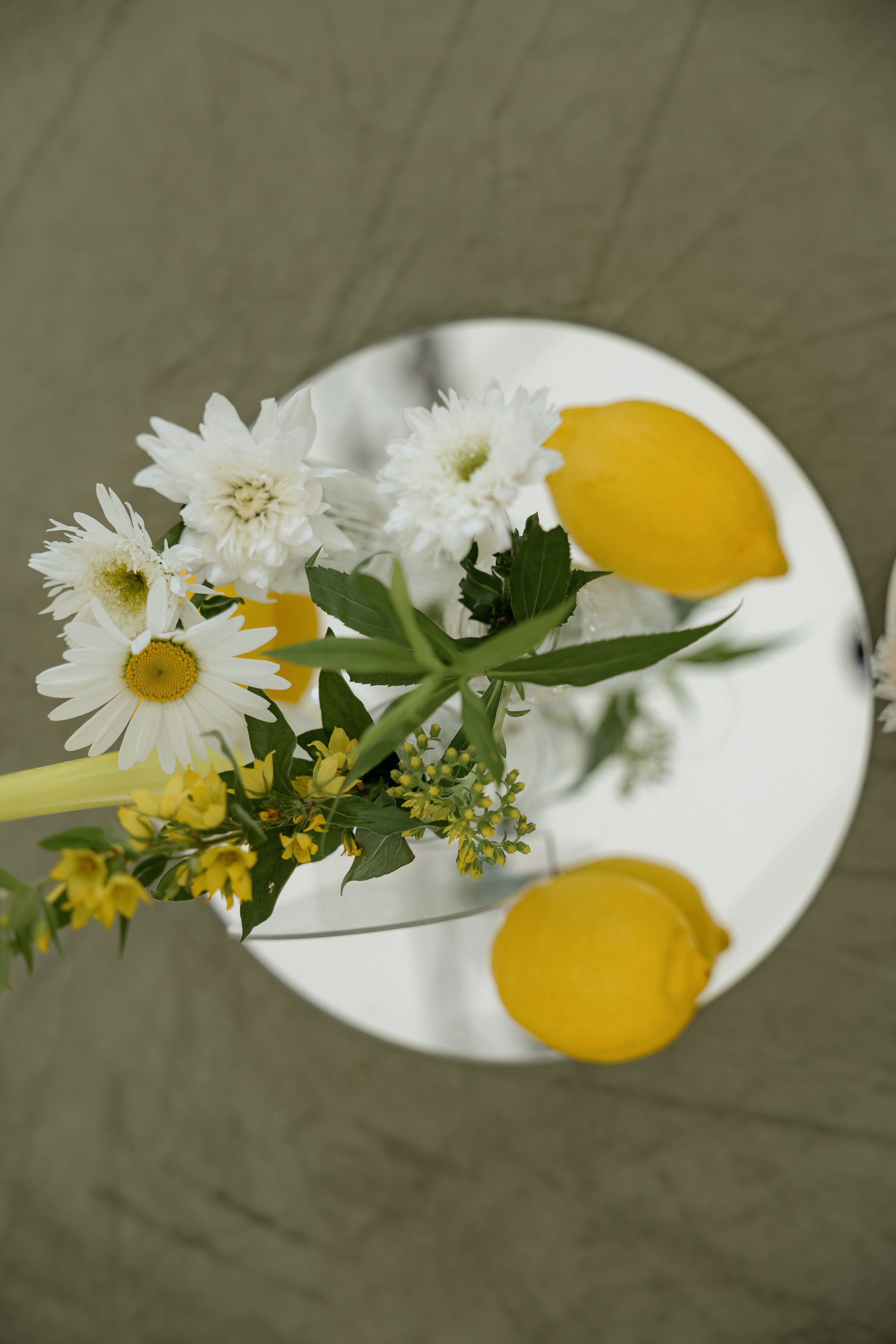 Июньская свадьба на берегу реки. Фотограф Сергей Ртищев в Москве и РФ