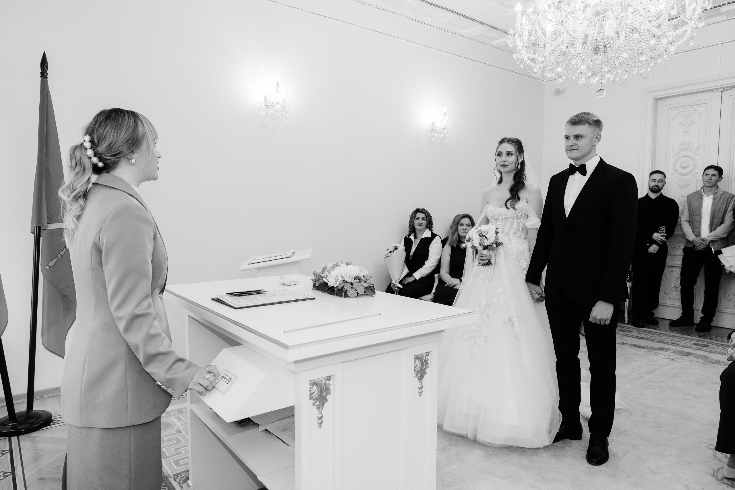 Роспись в ЗАГСе Центрального района на Суворовском проспекте