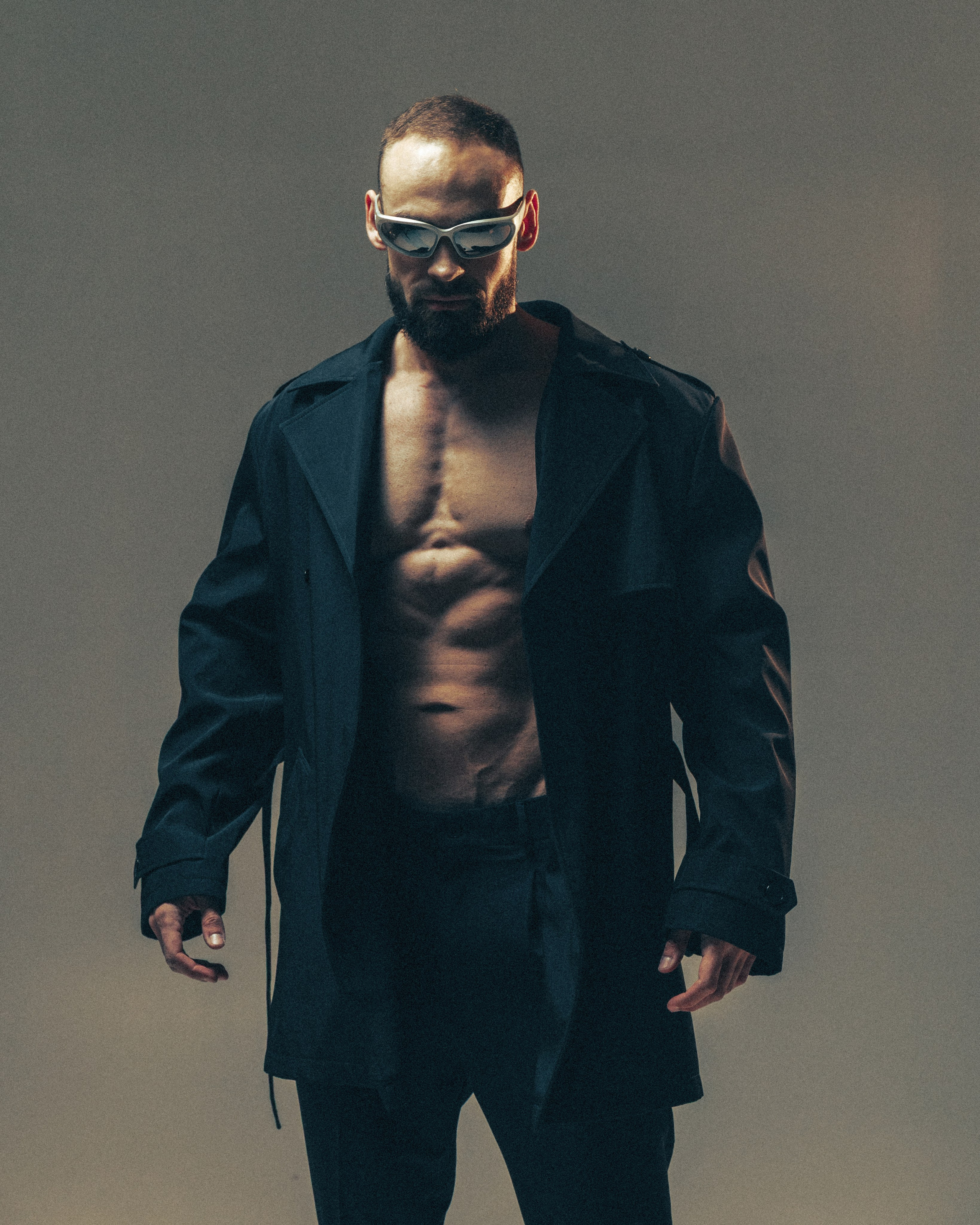 Boris Tsaryov. Олег Левенков портретный и фешн фотограф