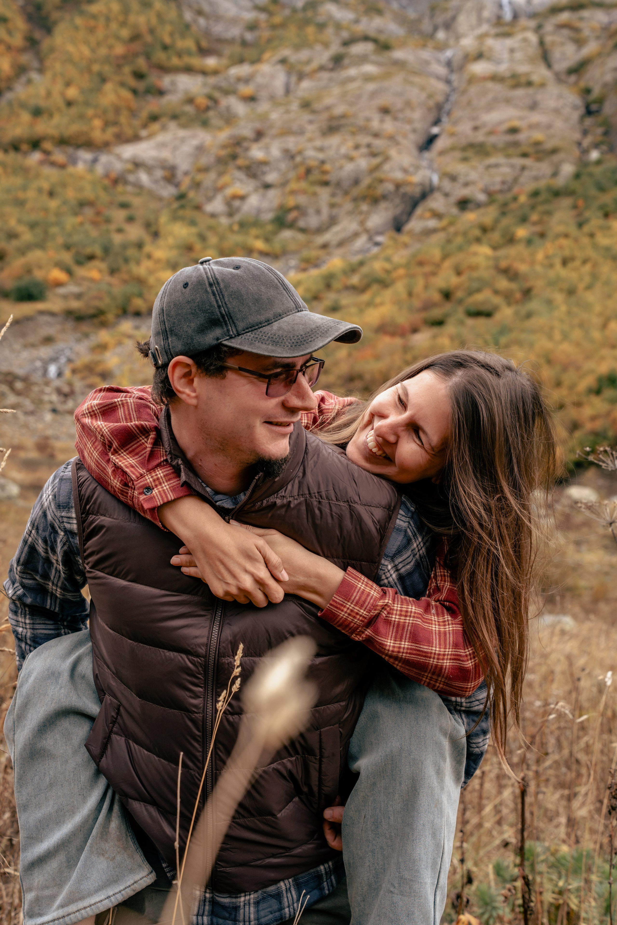 Семейная фотосессия в Домбае. Фотограф КМВ|ГОРЫ Пятигорск Железноводск Ессентуки Кисловодск Домбай Архыз Эльбрус