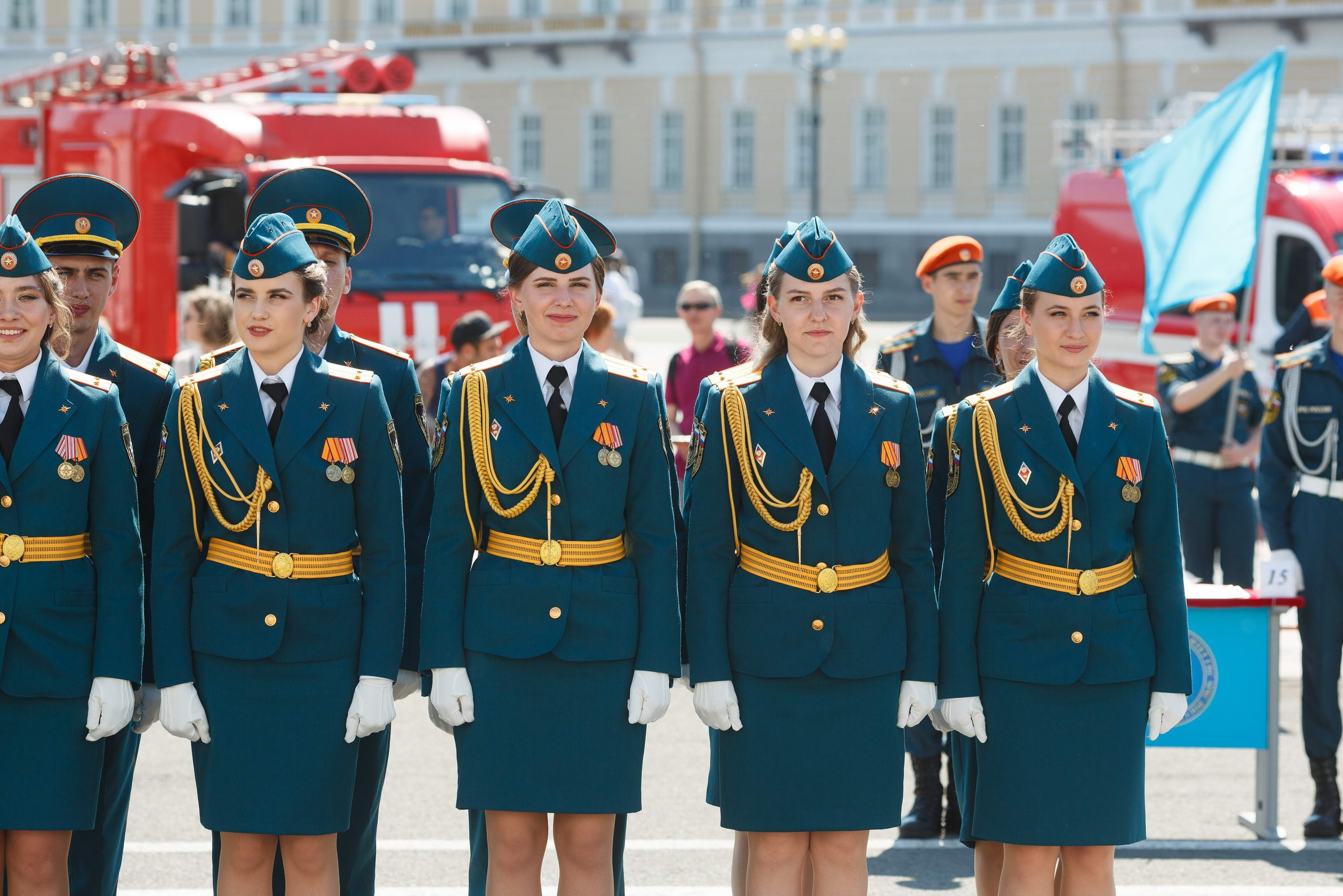 Выпуск офицеров СПб УГПС МЧС России. Свадебный фотограф Игорь Брундасов 8PHOTO на свадьбу венчание загс СПб