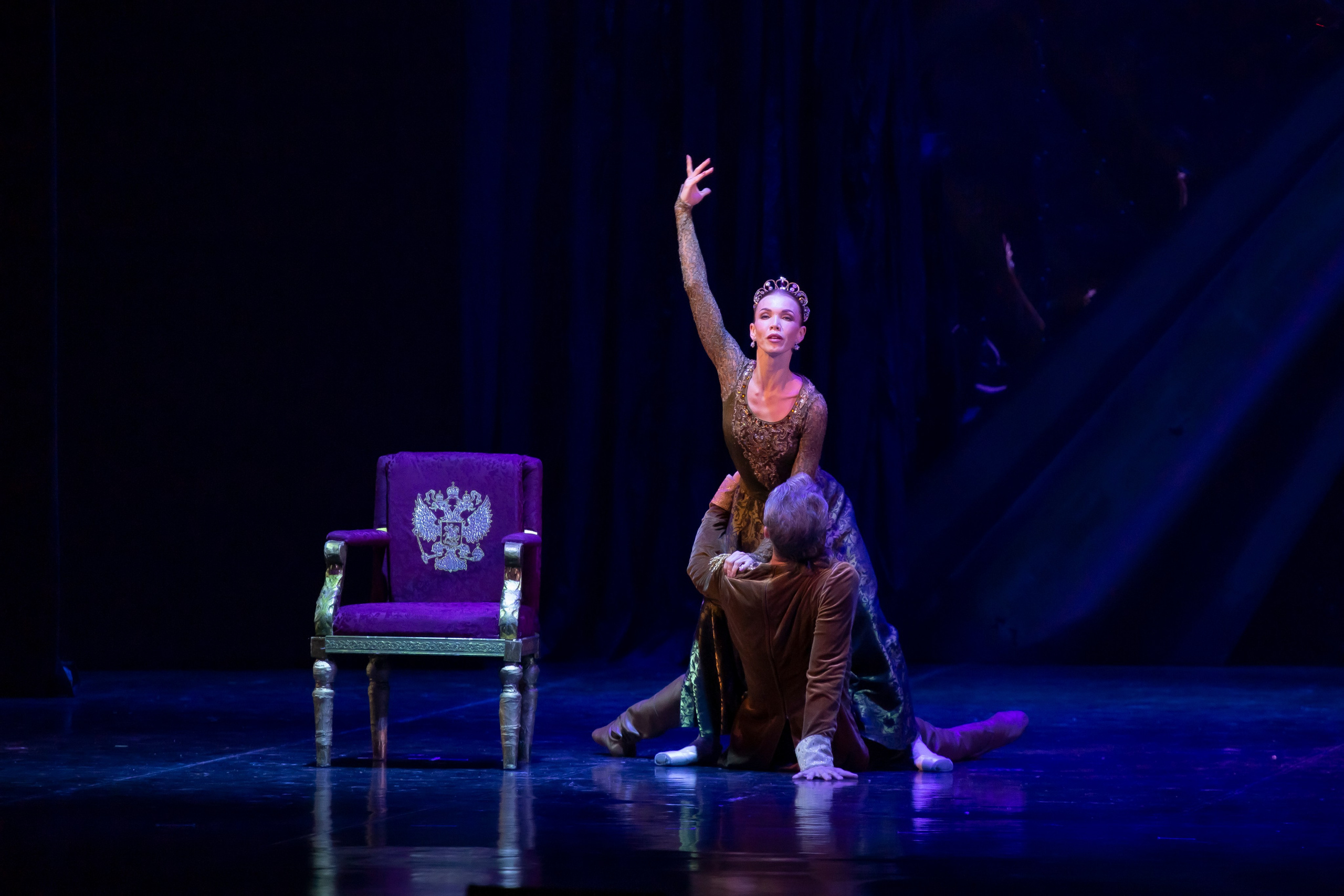 Русский Гамлет спектакль премьера Марийского театра оперы и балета в Зимнем театре г. Сочи. Фотограф в Сочи Юрий Шептаев