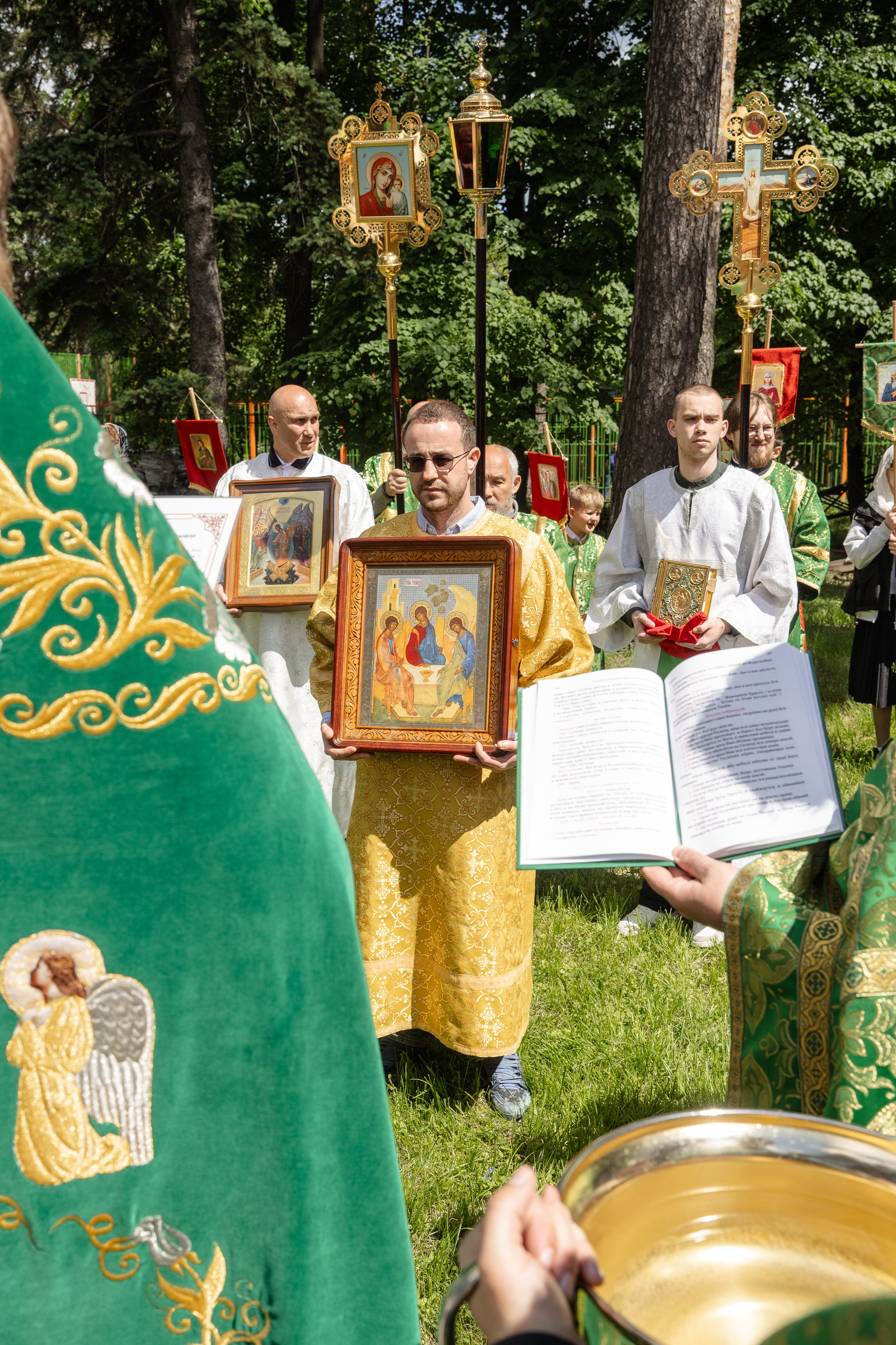 Престольный праздник в храме Троицы Живоначальной. Фотограф Москва/Подмосковье