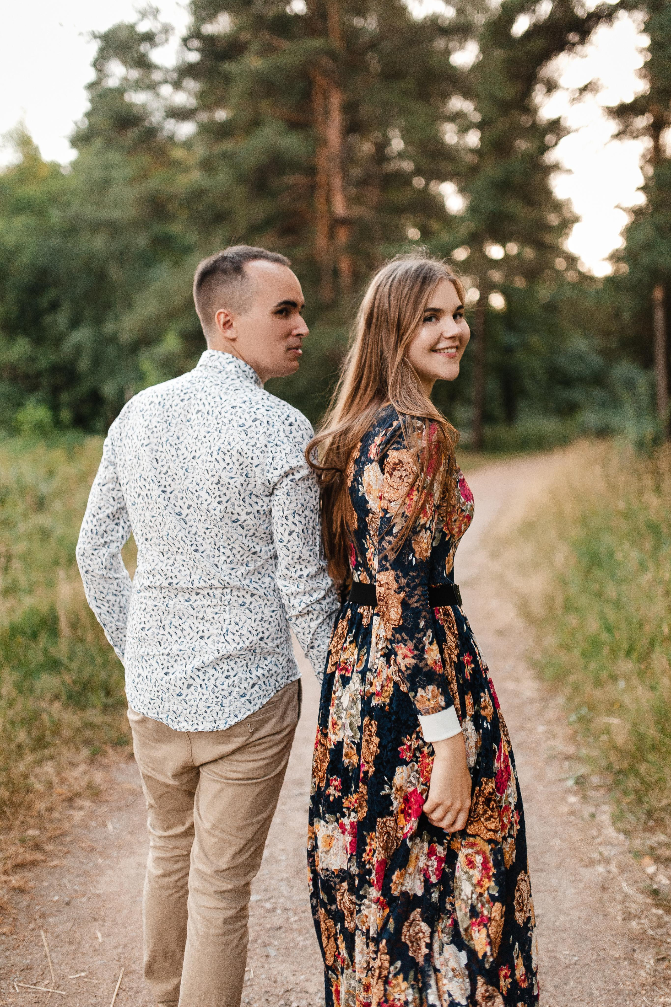 Лиза и Даня. Теплый летний вечер. Семейный и свадебный фотограф Полина Принцева