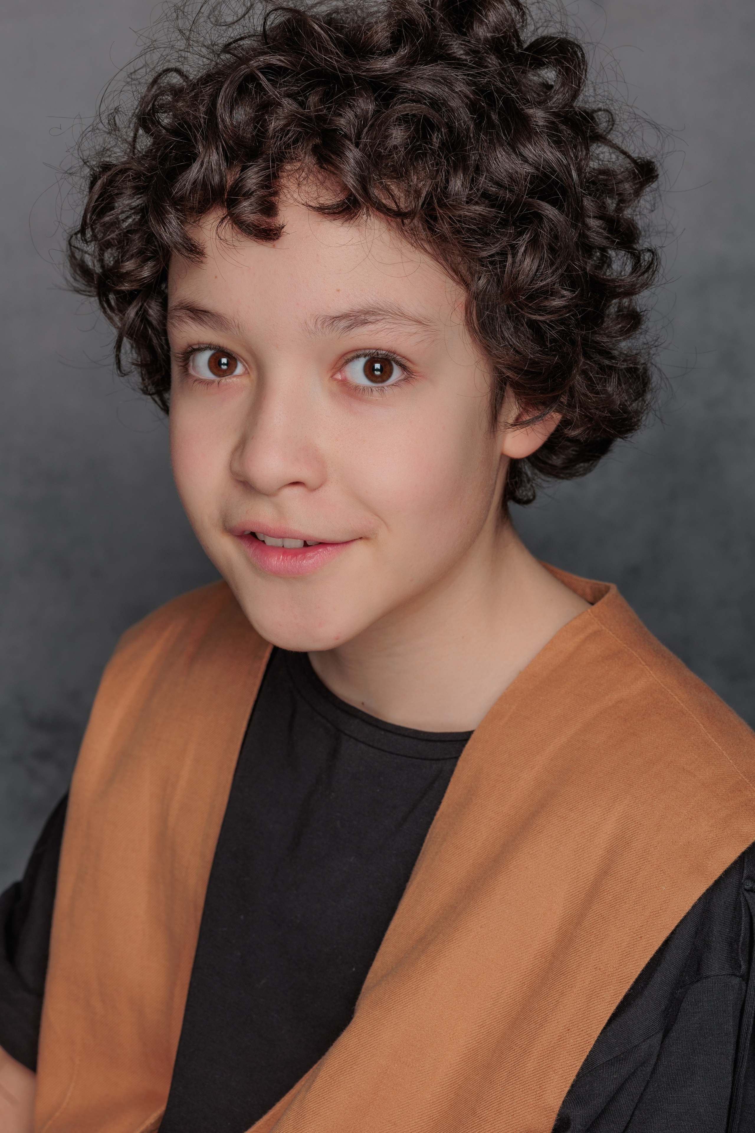 ЛЕОН. Я фотограф из Москвы к Вашим услугам