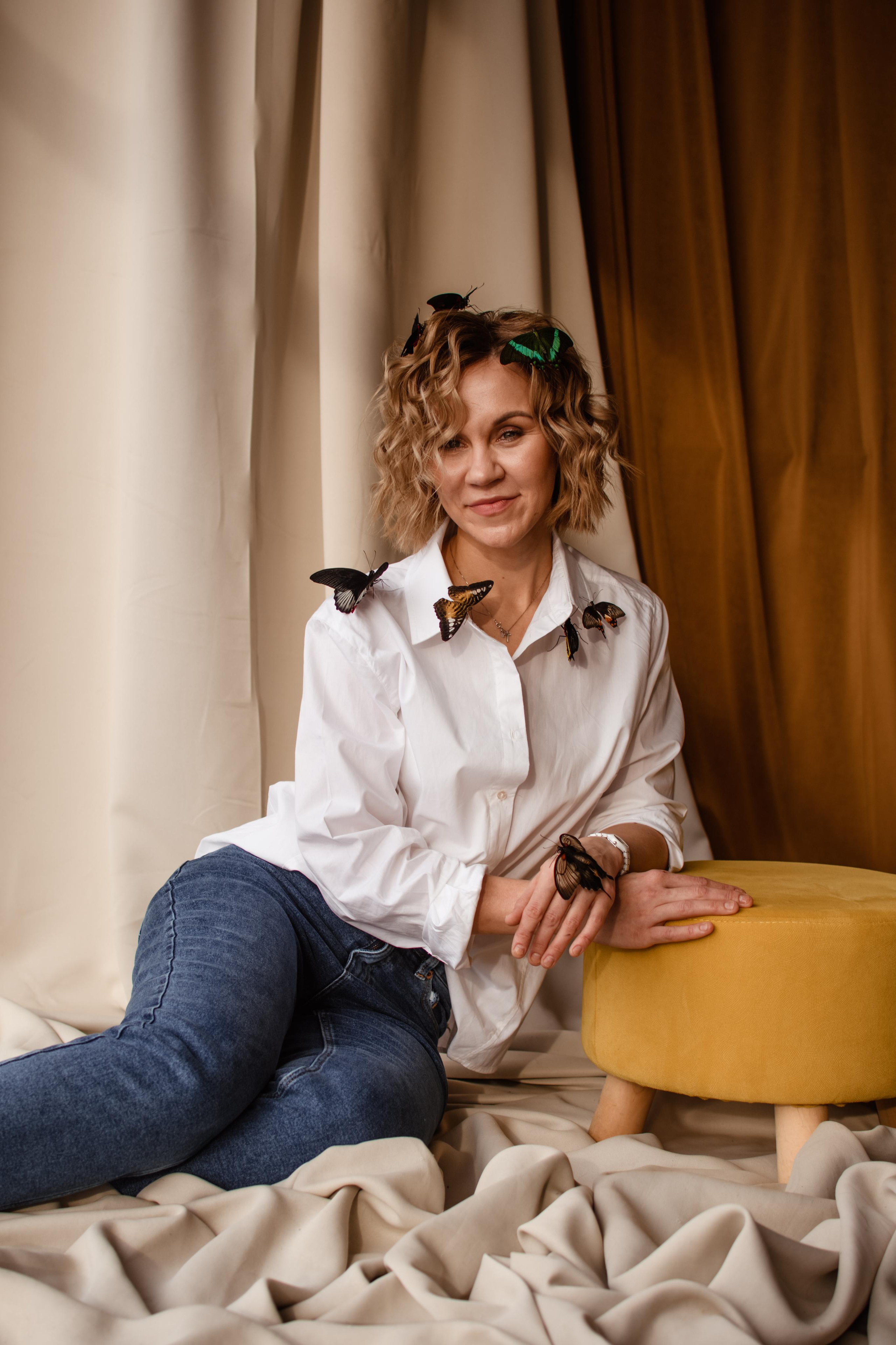 Екатерина с бабочками. Женский и семейный фотограф в Костроме. Алена Шепот