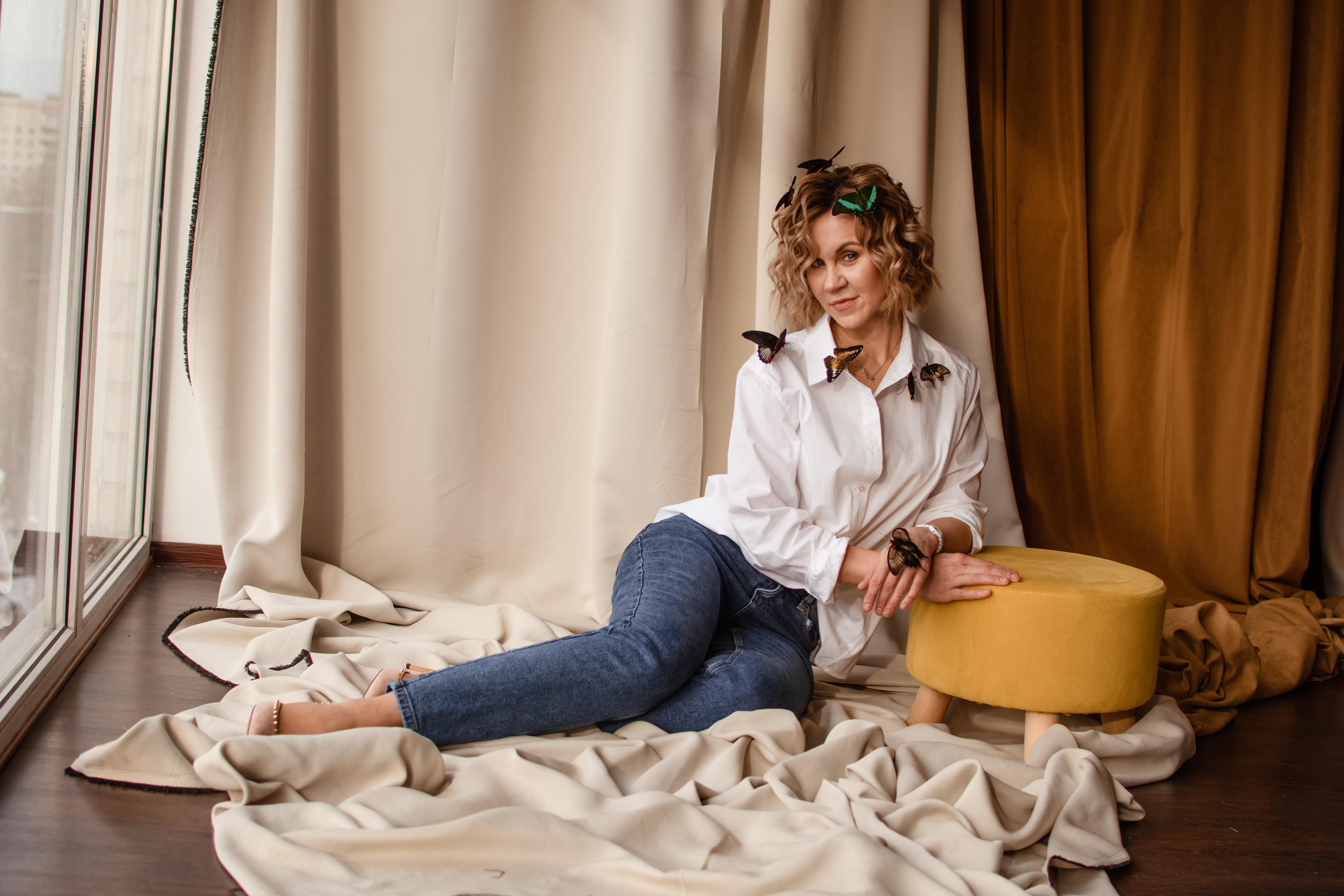 Екатерина с бабочками. Женский и семейный фотограф в Костроме. Алена Шепот