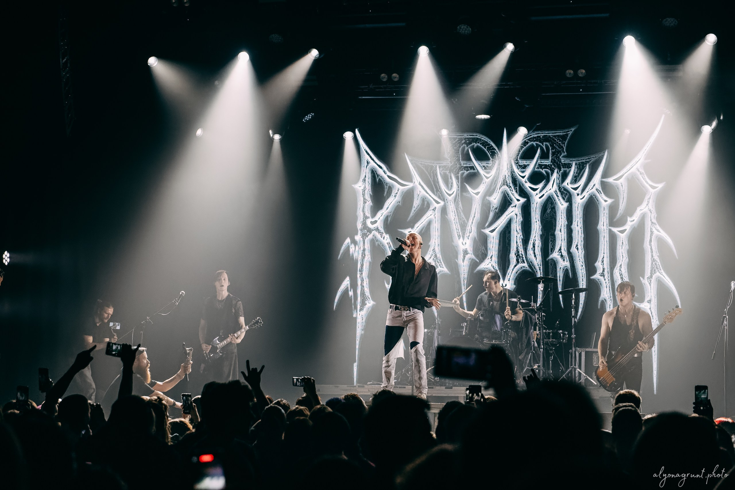 Ravanna, фоторепортаж, СПб, Aurora Concert Hall, 21.11.2025. Алена Адрианова: фотограф в Санкт-Петербурге